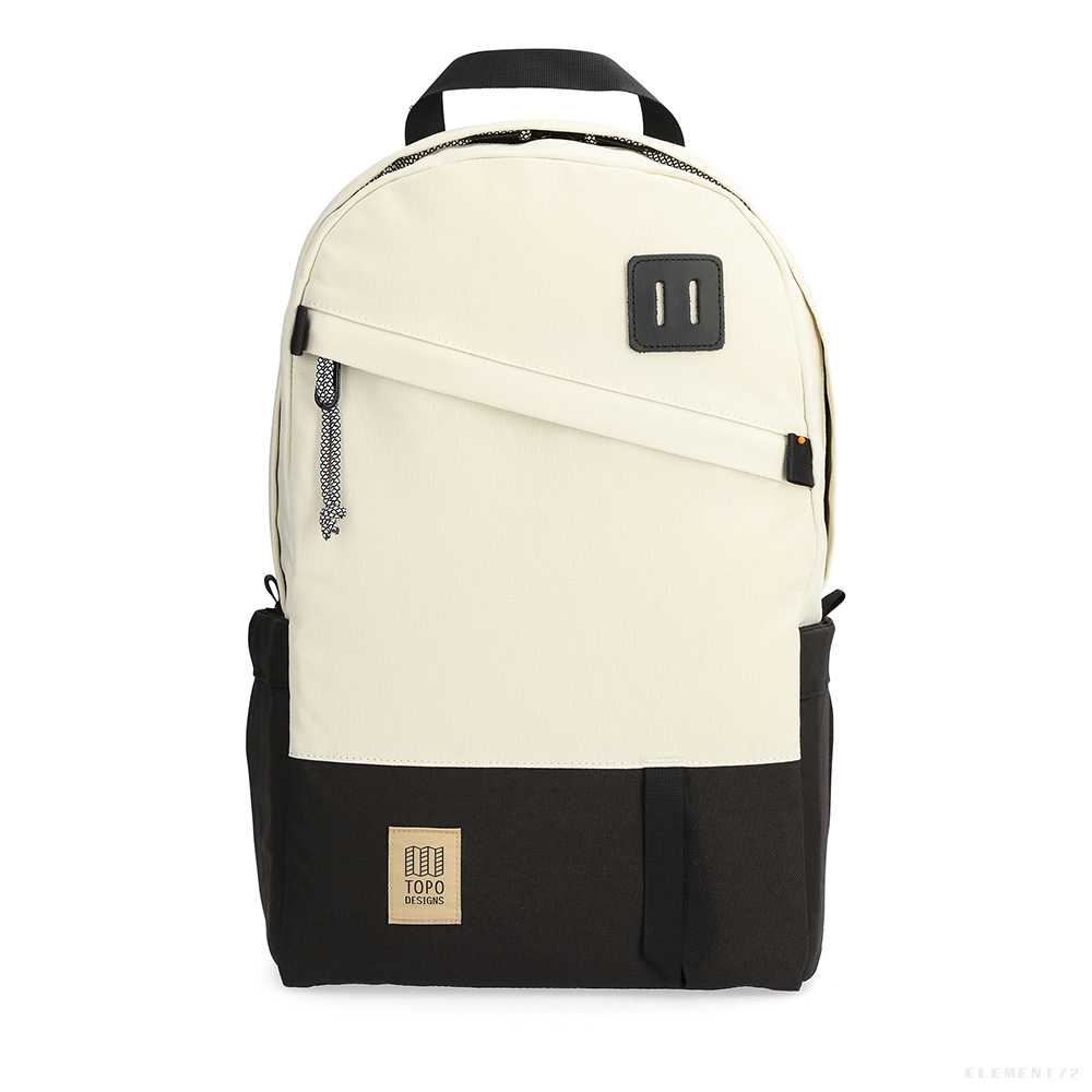 Topo Designs กระเป๋าเป้สะพายหลัง รุ่น DAYPACK CLASSIC BONE WHITE/BLACK
