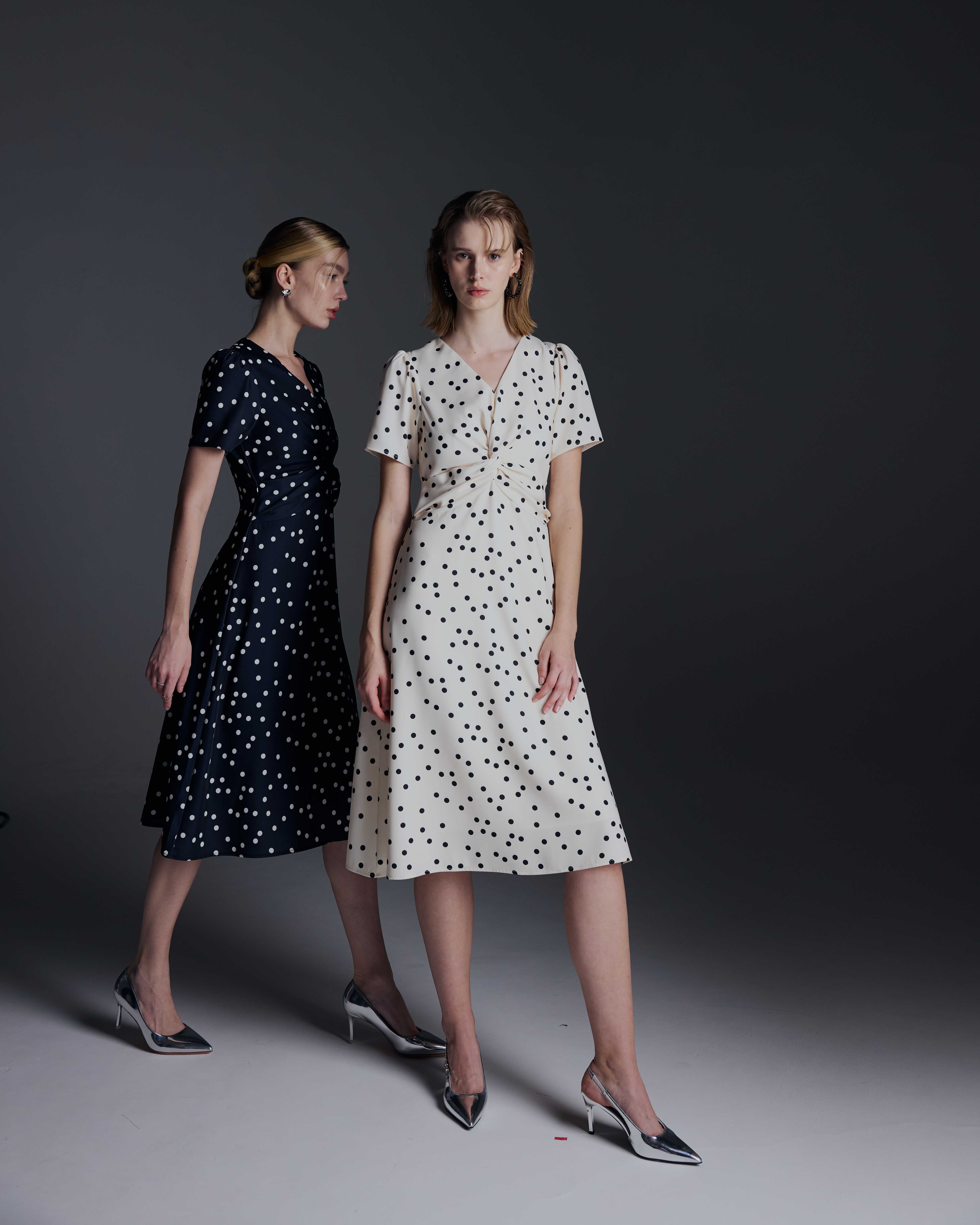 Heart dress สี Night black,Off white