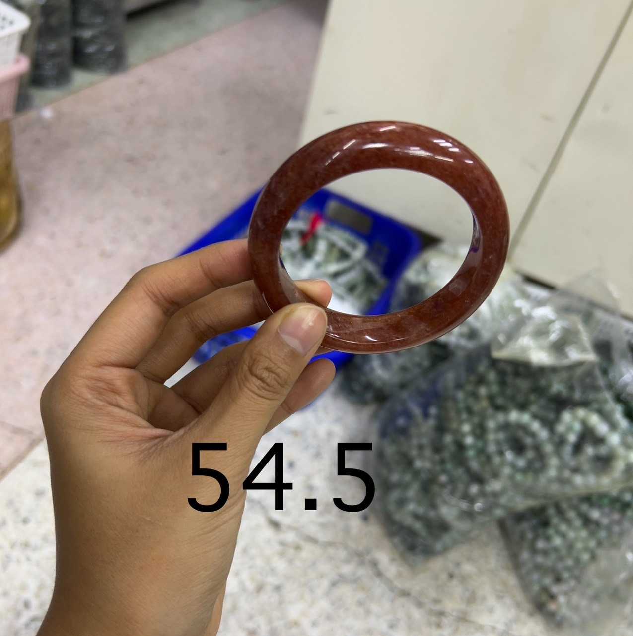 กำไลหยกน้ำ(ควอตซ์ ) เนื้อสวย ไซส์ 54.5-57.5 เสริมสร้างความมั่นใจ