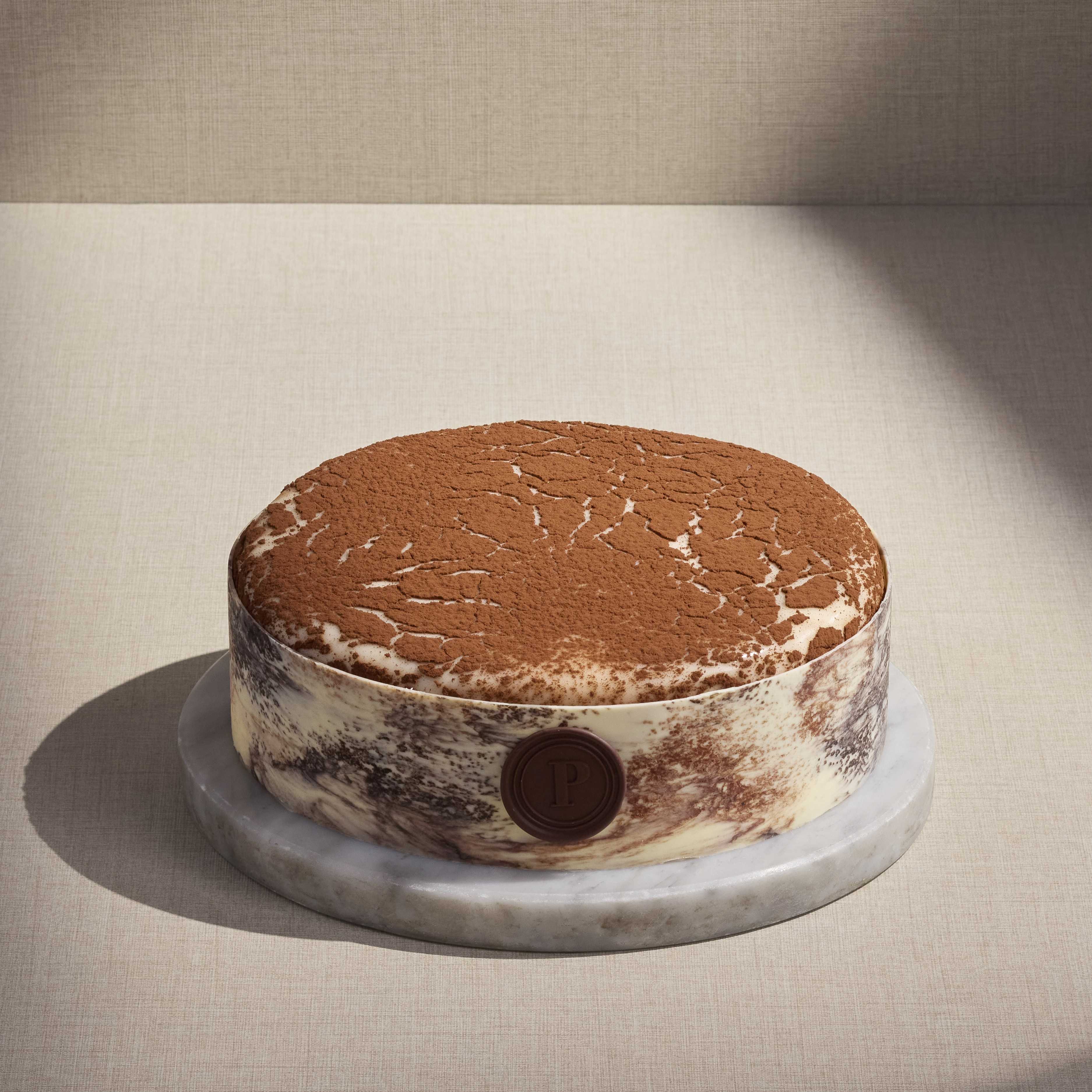 Tiramisu Cake