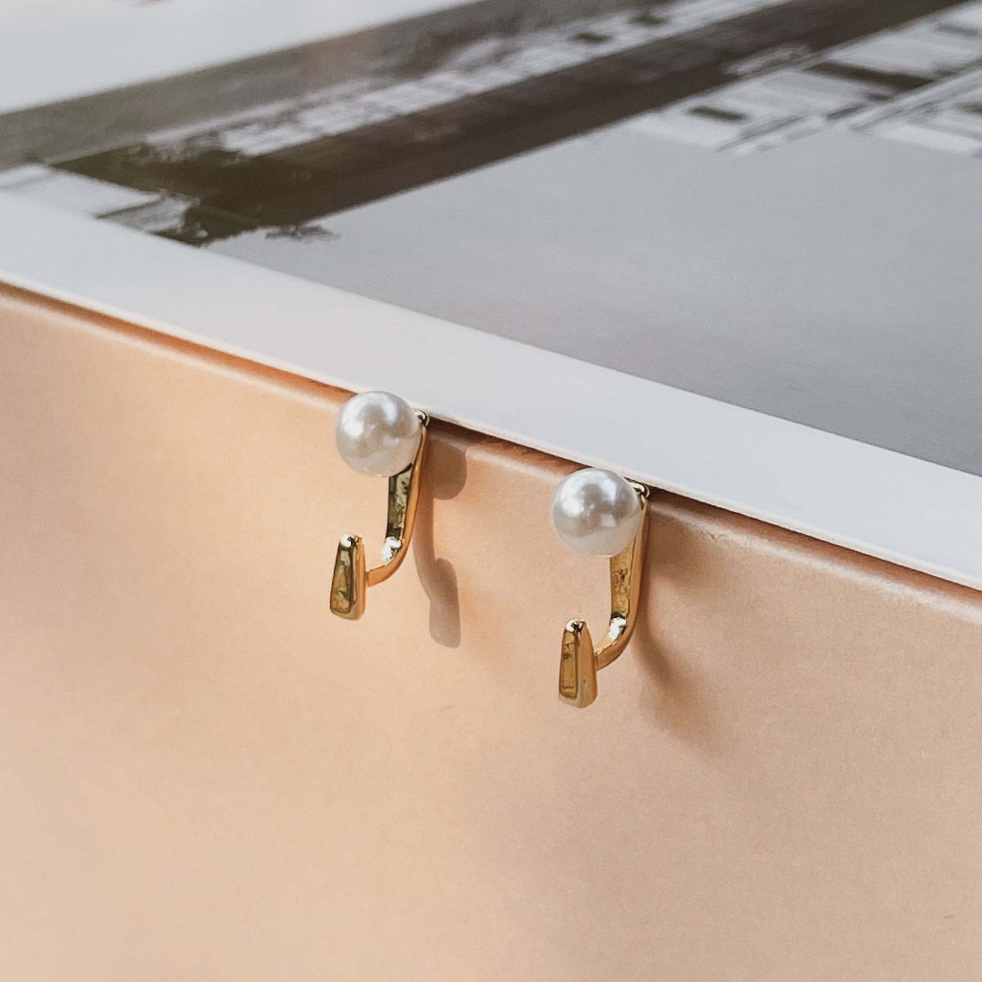 [Earring] Tiny Pearl