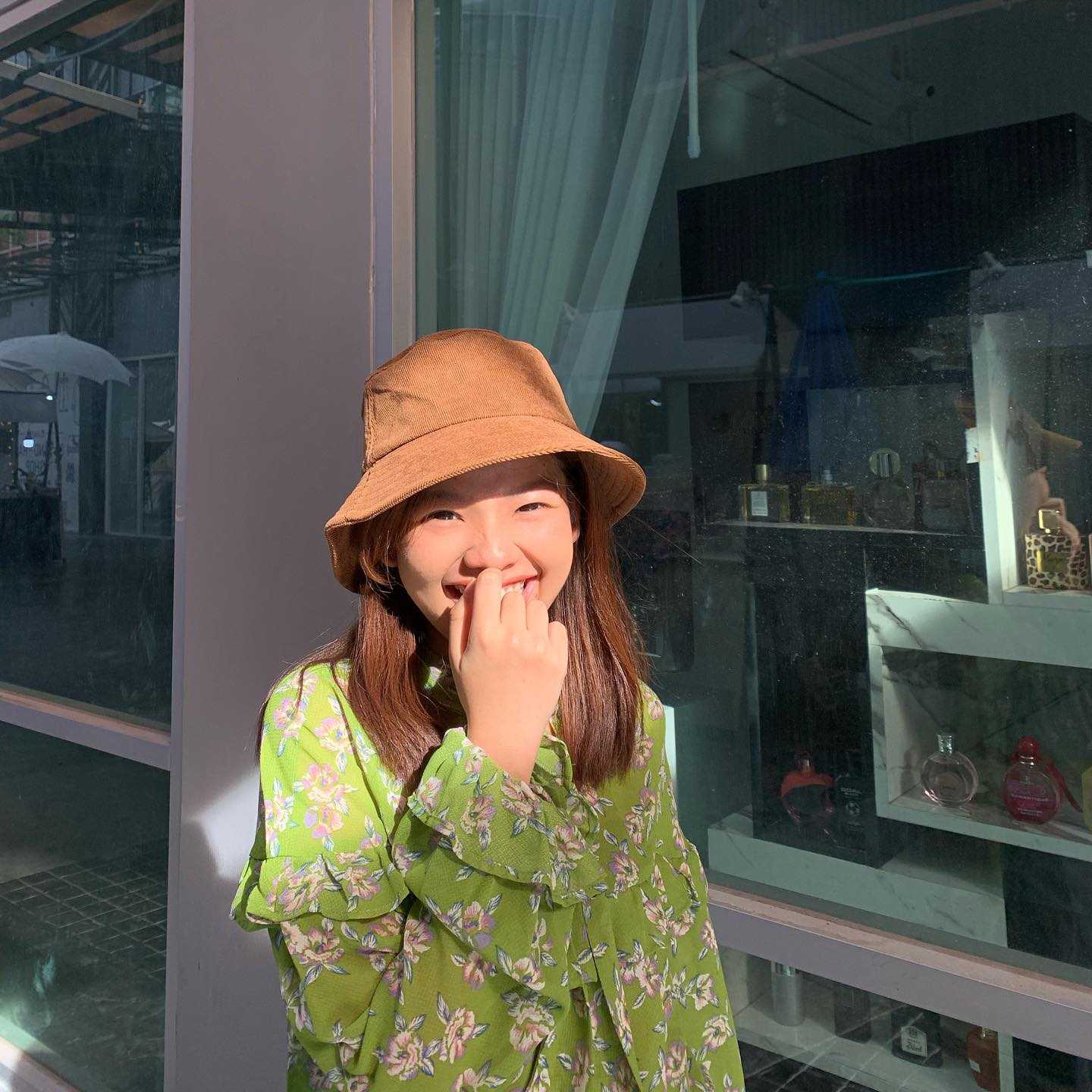 CORDUROY BUCKET HAT IN BROWN