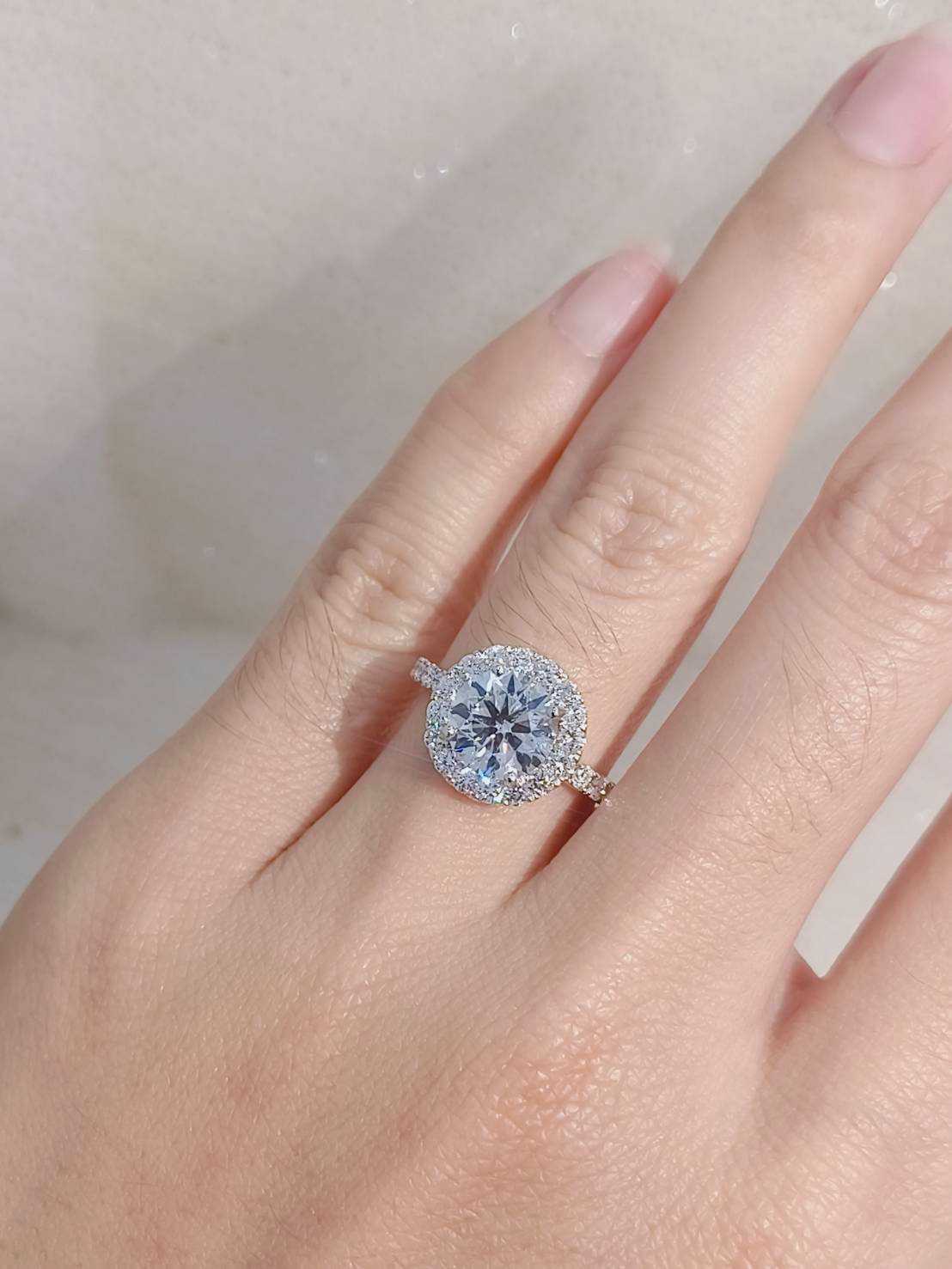 แหวนเพชร D 2.0/0.73ct (9k) Yg