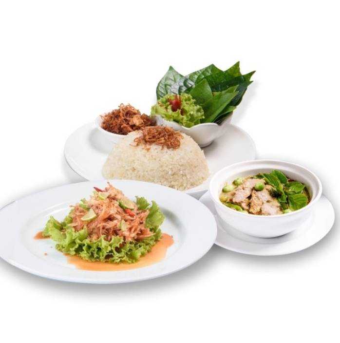 ชุดข้าวมันส้มตำโบราณ + แกงเขียวหวานไก่