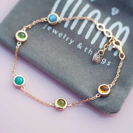 สร้อยข้อมือพลอย #minimsilver รหัส B002