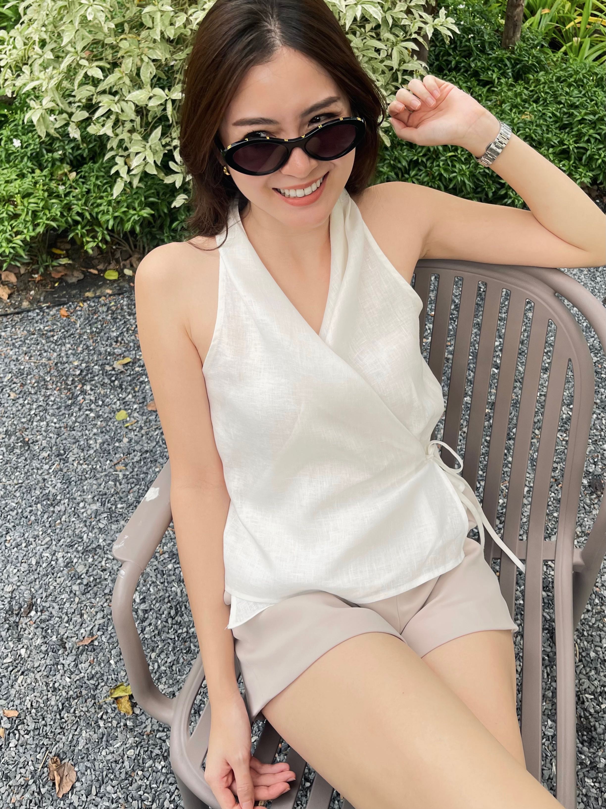 Amore Sleeveless top (off-white)