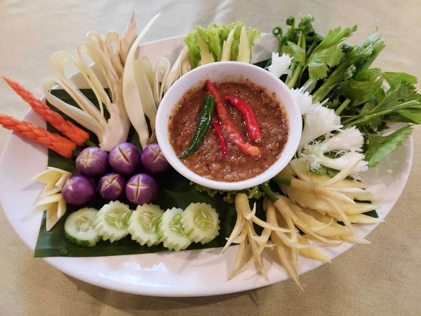 หลนกะปิคั่ว