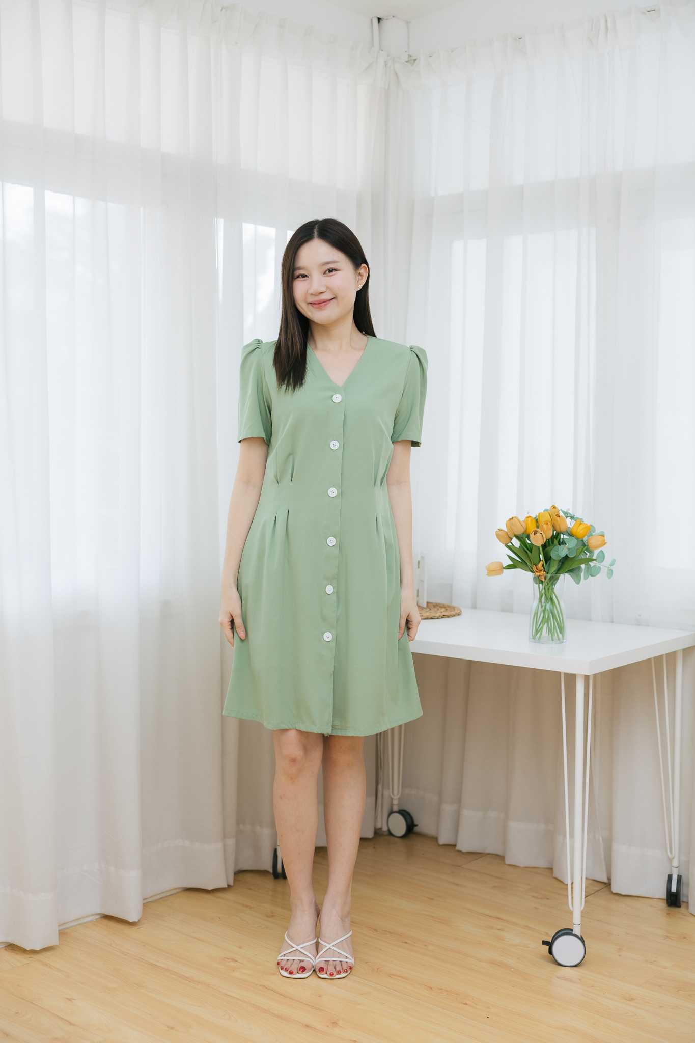 ชุดให้นม Matcha snowwhite dress
