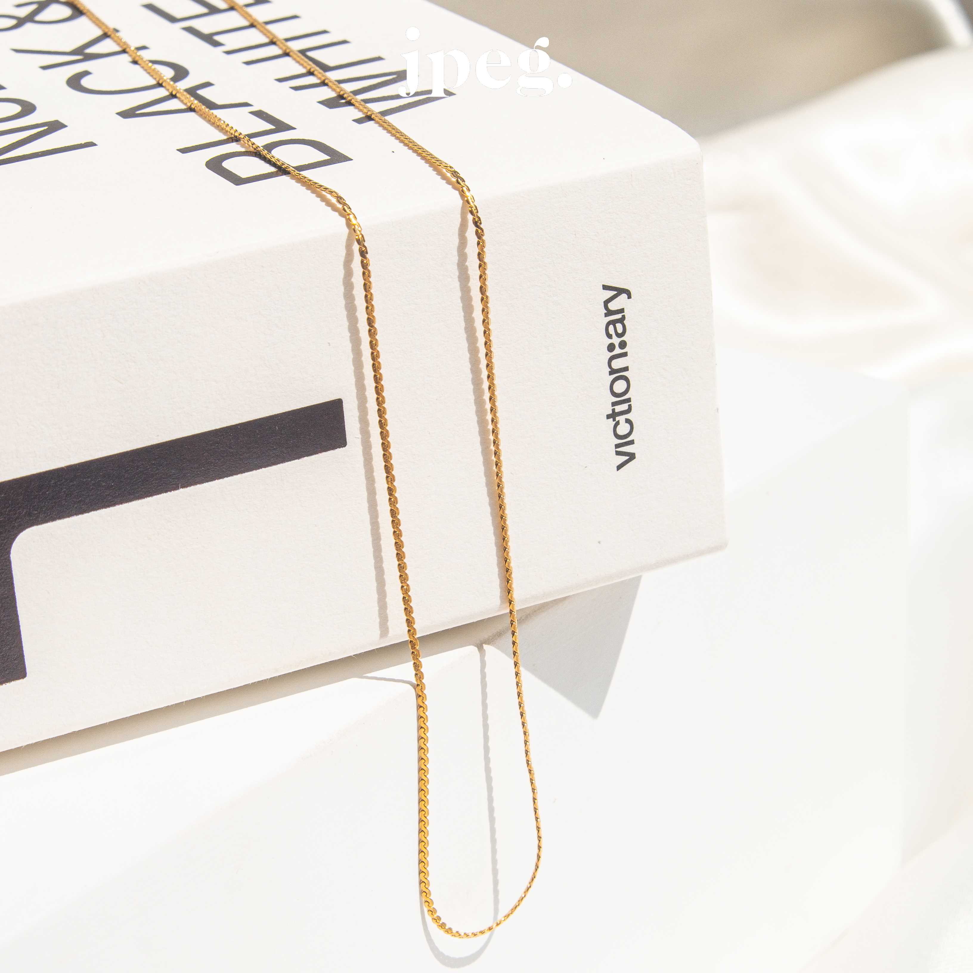 (Stainless) gold small snake necklace