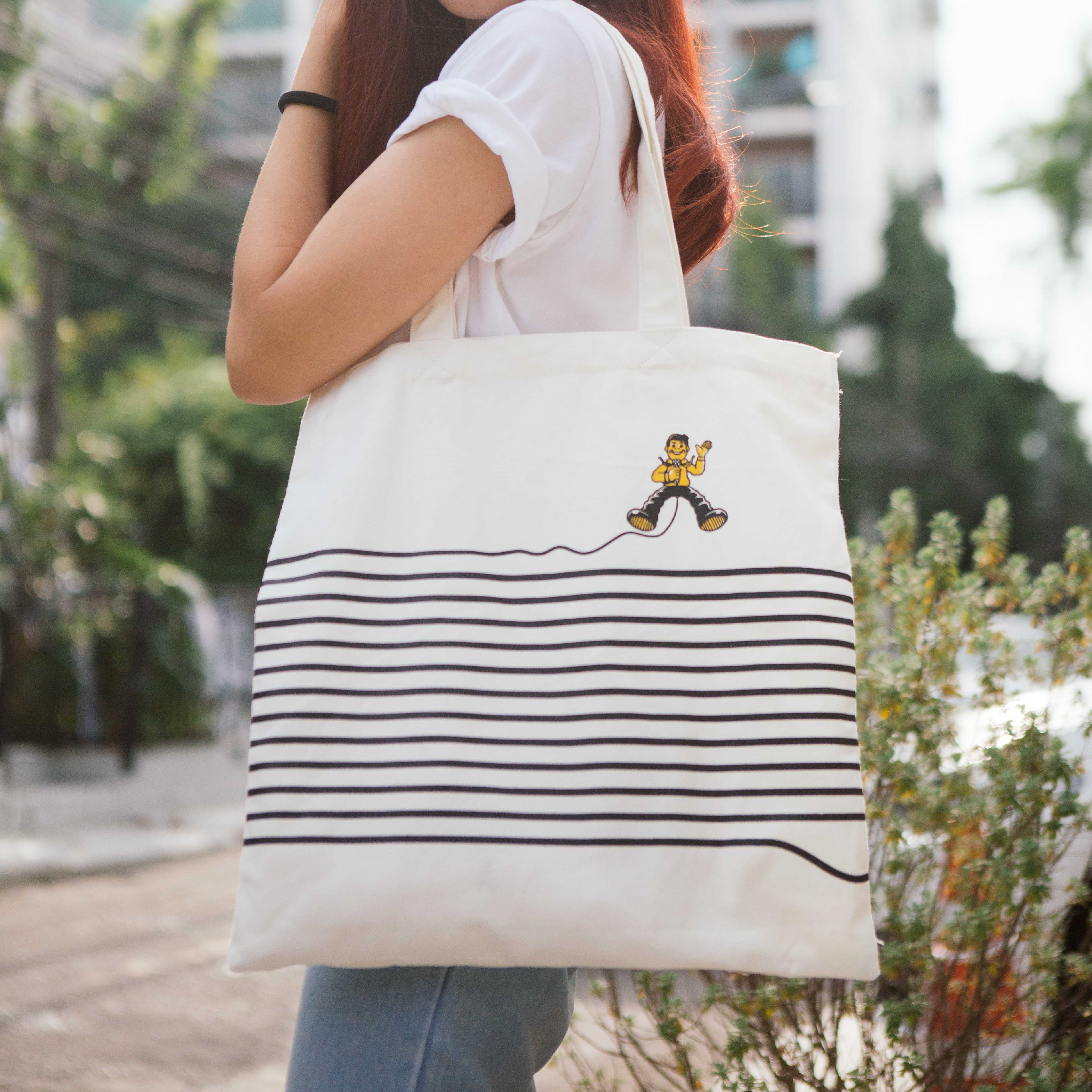 กระเป๋าผ้า ยืนเดี่ยว (ลดล้างสต็อก)