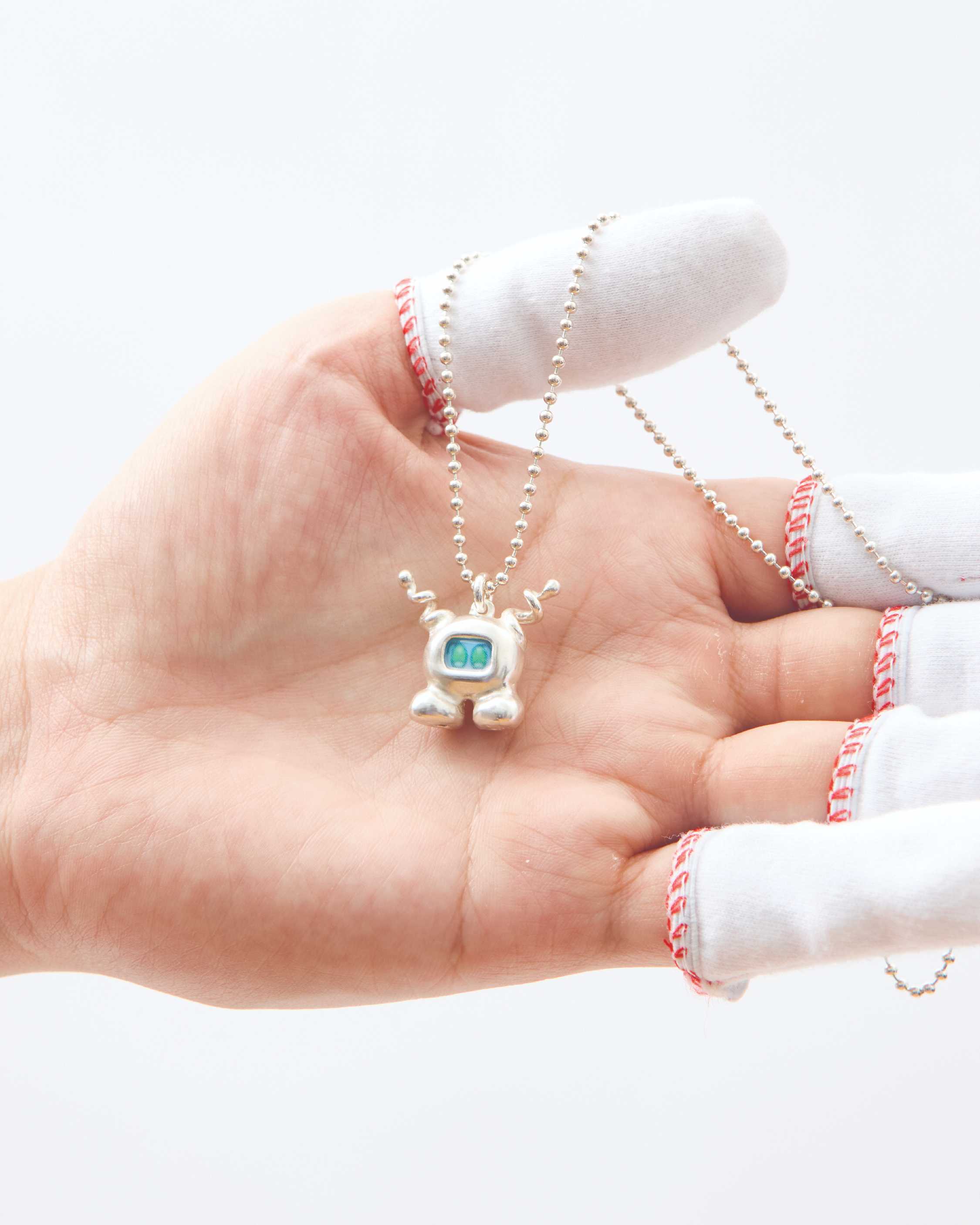 Ekiru Necklace 1