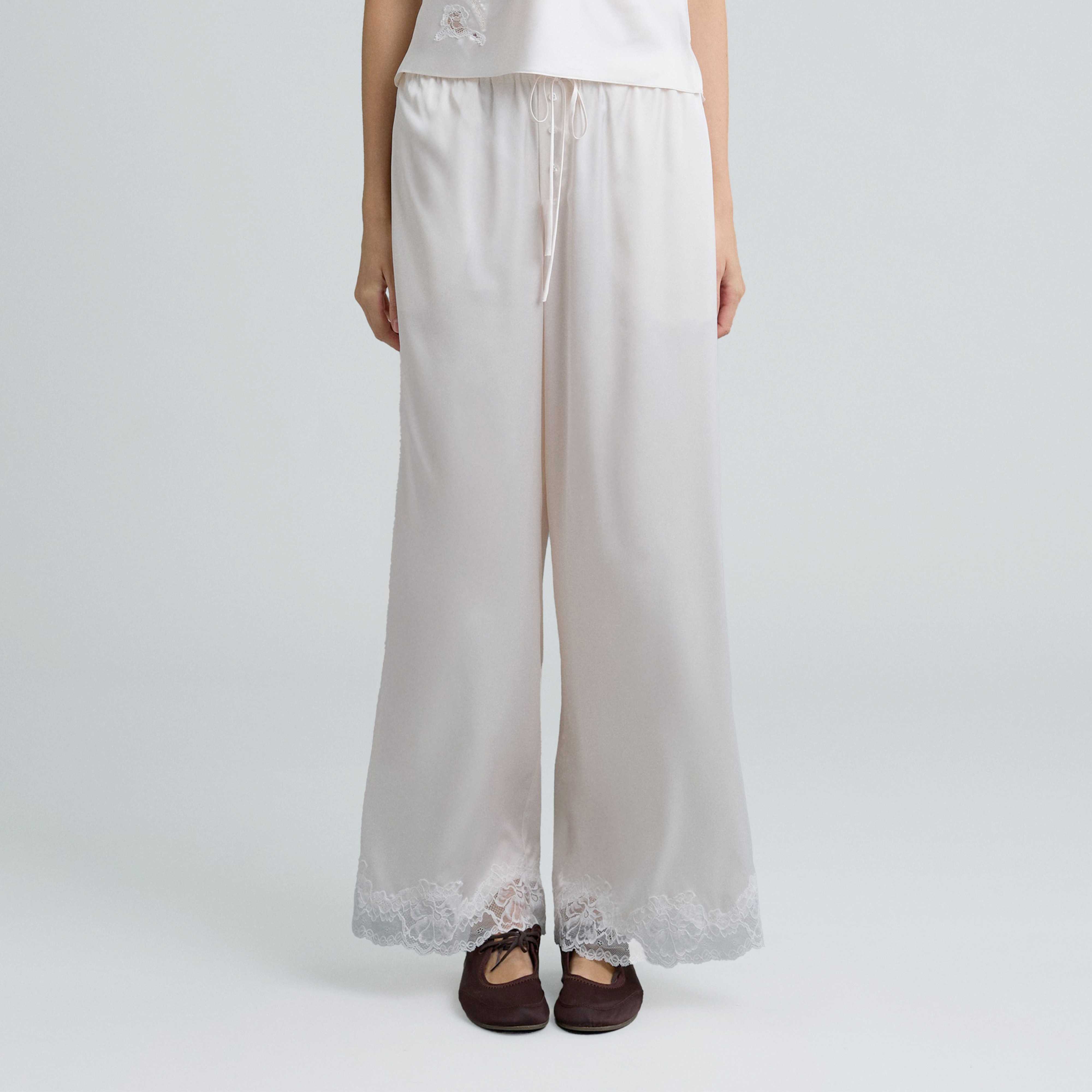 C LACE TRIMMED SATIN PANTS (OFF WHITE)