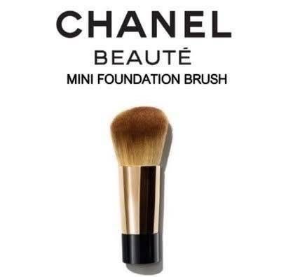 C h a n e l  Mini Foundation Brush mini