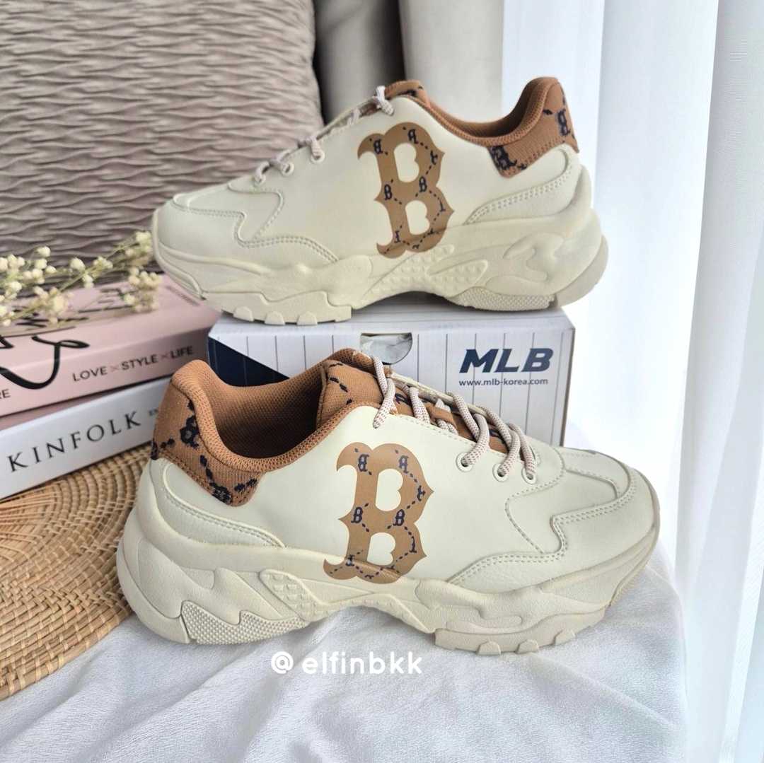 ขายดี⭐  MLB Bigball Chunky Dia Mono / Heel รองเท้าผ้าใบ รองเท้าลำลอง สีขาว/สีครีม NY B Boston