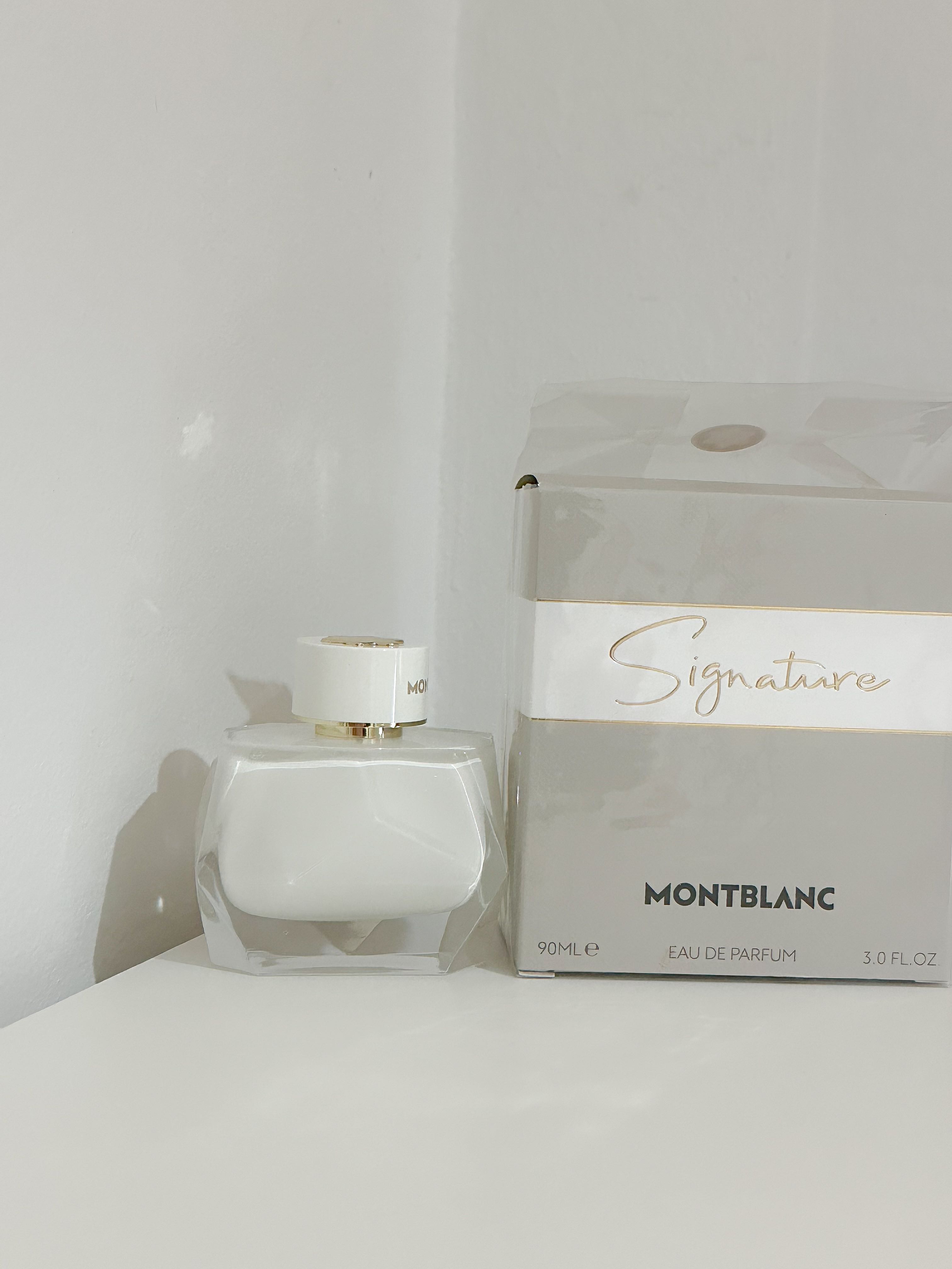 (1) น้ำหอมติดขวด Montblanc Signature EDP เหลือ 7 ml (ส่องไฟไม่เห็น)