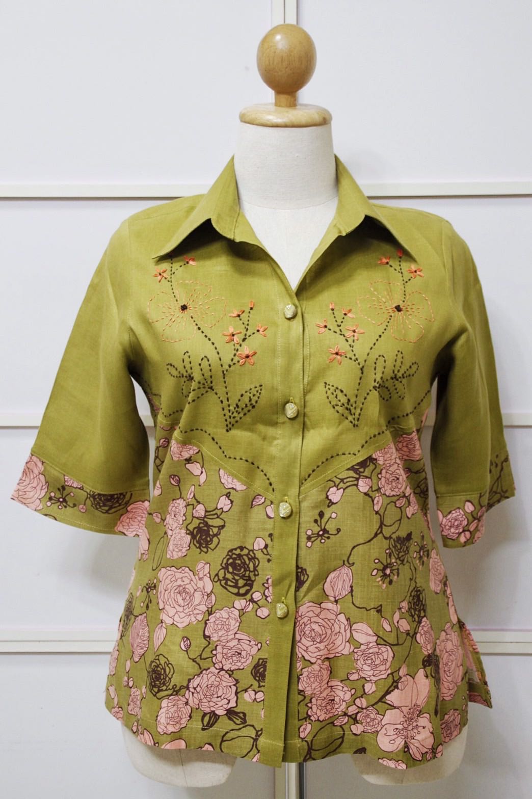 เสื้อสตรีผ้าลินิน เสื้อลินิน เกรดงานคุณภาพตัดเย็บเนียบ