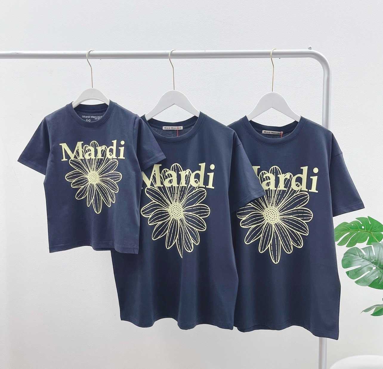 Mardi Flower T-Shirt (Navy/Lemon)