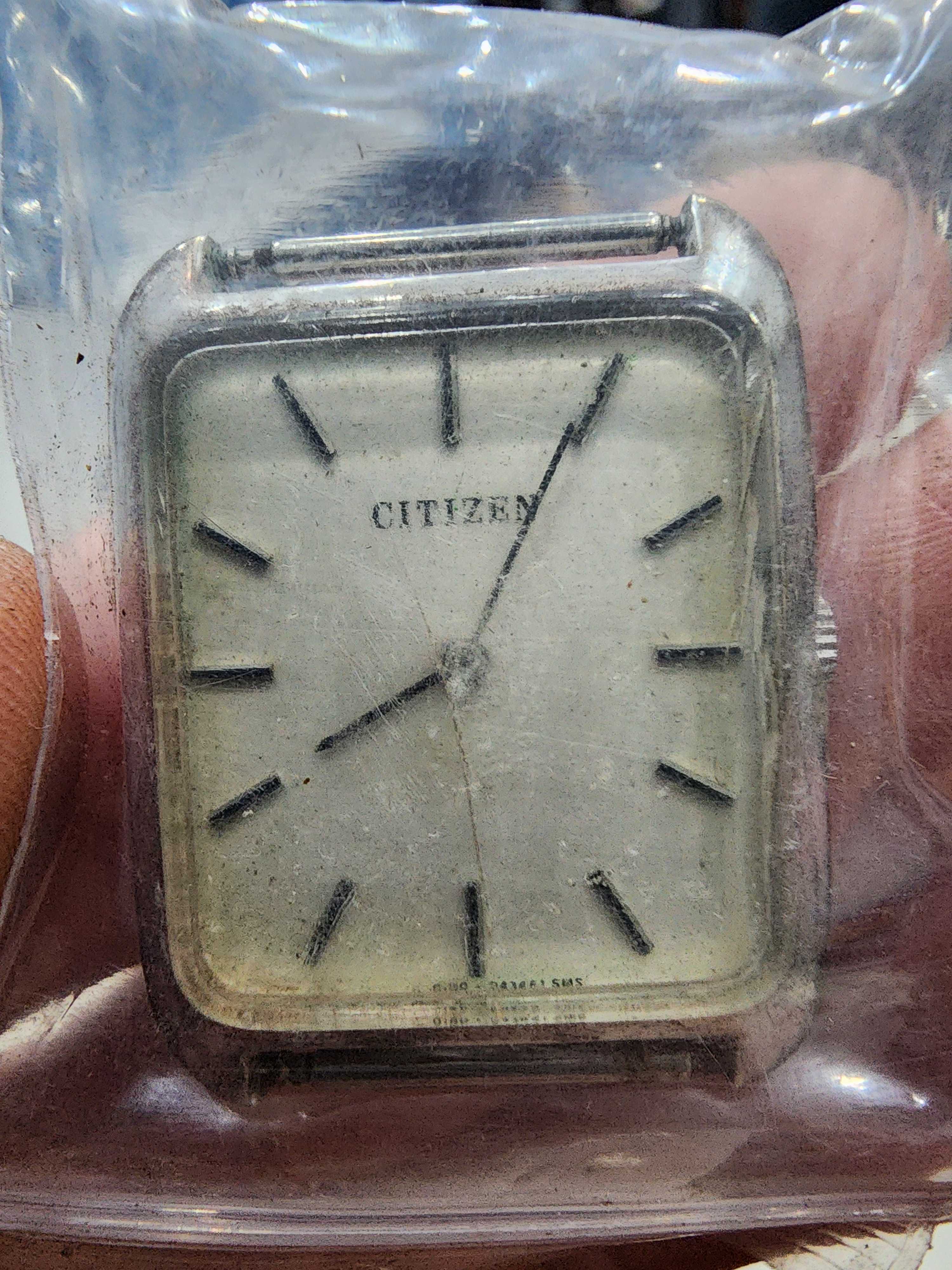 นาฬิกา CITIZEN เก่าเก็บ สวยหายาก ขายตามสภาพ สี่เหลี่ยม น่าสะสม พร้อมส่งครับ