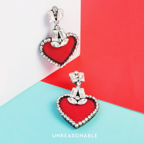 ต่างหูหัวใจ Drop Earrings ต่างหูคลิป ต่างหูก้านเงินแท้ สีแดง UA0927-01 Unreasonable Accessories