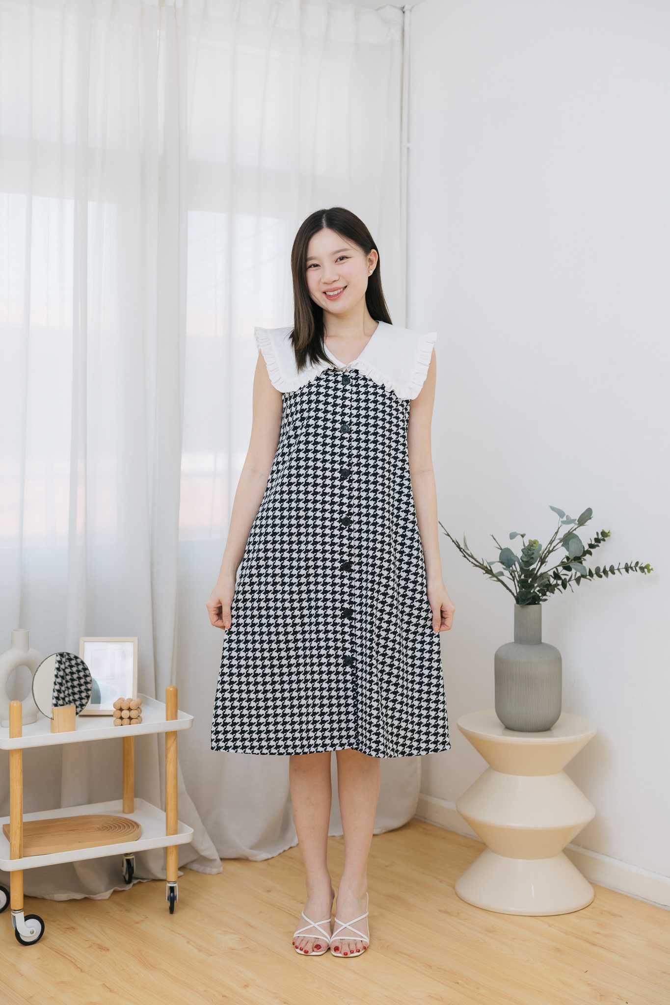 ชุดให้นม Black shinori tailor dress