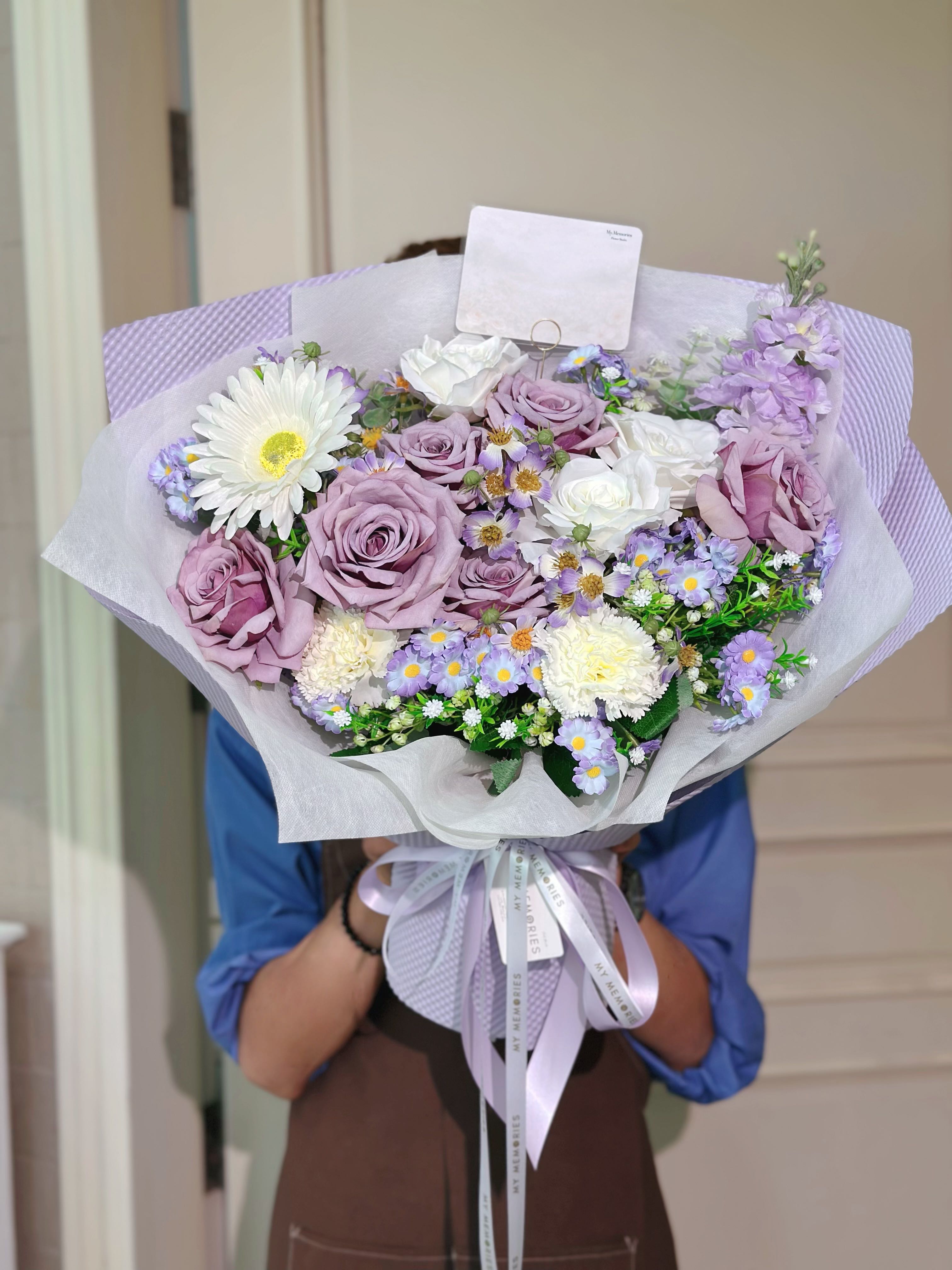 ช่อดอกไม้ประดิษฐ์โทน ม่วงขาว