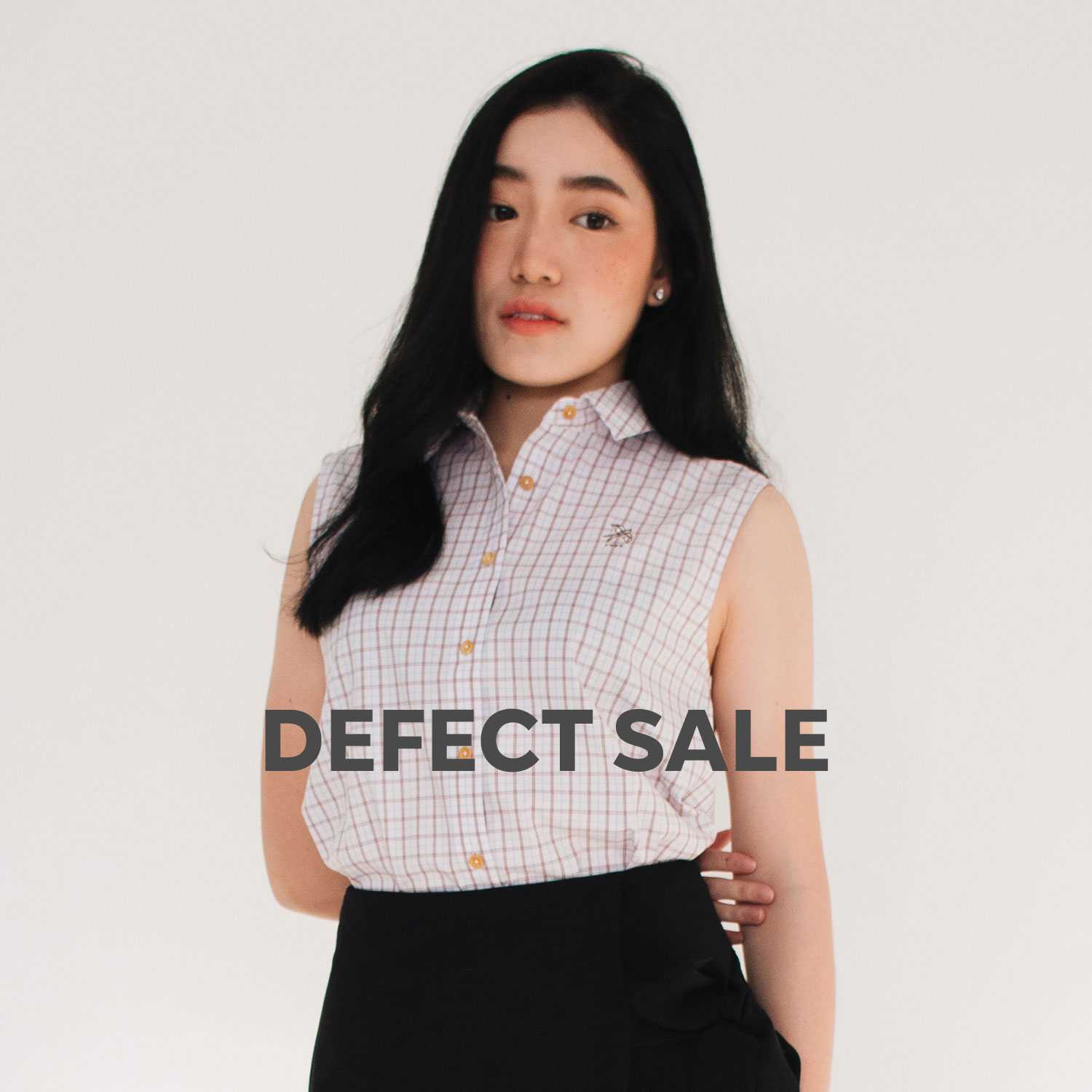 [สินค้ามีตำหนิ] Original เสื้อเชิ้ตหญิง แขนกุด ลายตารางแดง origami swallow