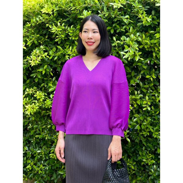 ปรับราคาลง!! 2MUAY รุ่น GJO1084 เสื้อพลีทคุณภาพ V NECK BALLON SLEEVE PLEATED TOP 8 สี FREE SIZE