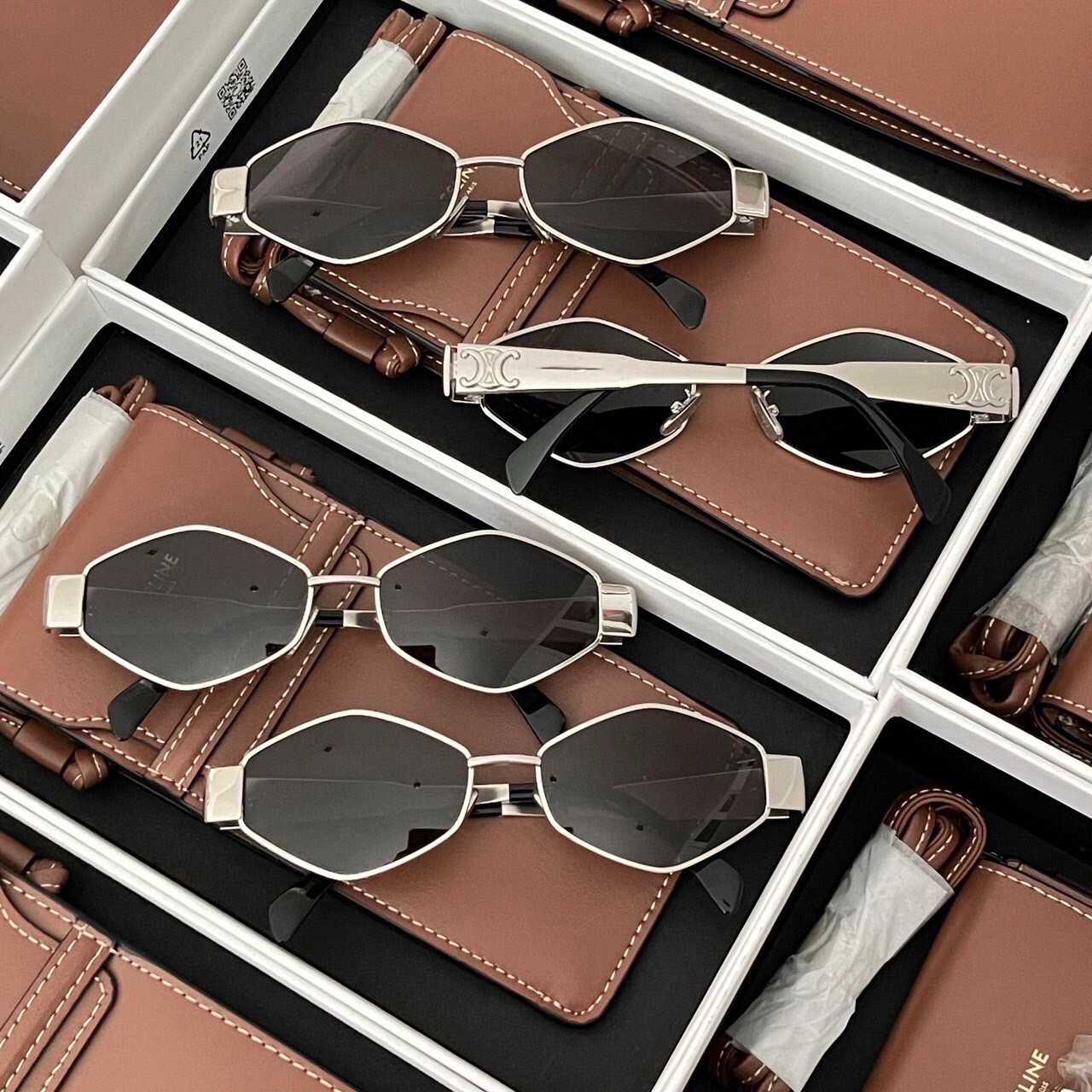 New​  Celine​ sunglass ขาเงิน​ ขาทอง