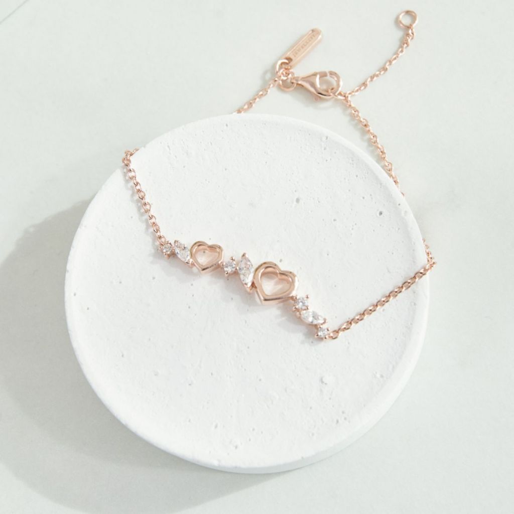 Jewellista สร้อยข้อมือ Tessy ประดับพลอย CZ