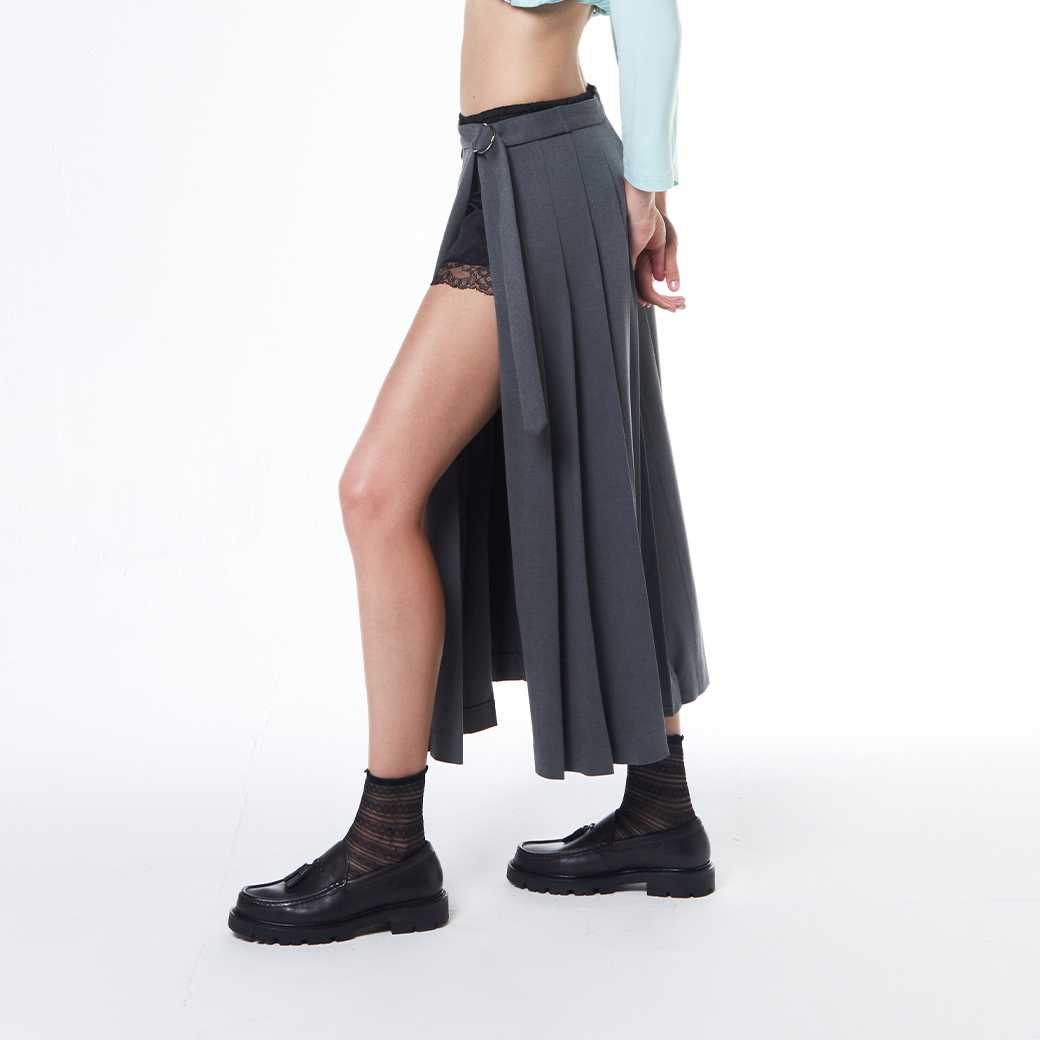 GREY PLEATED SKIRT