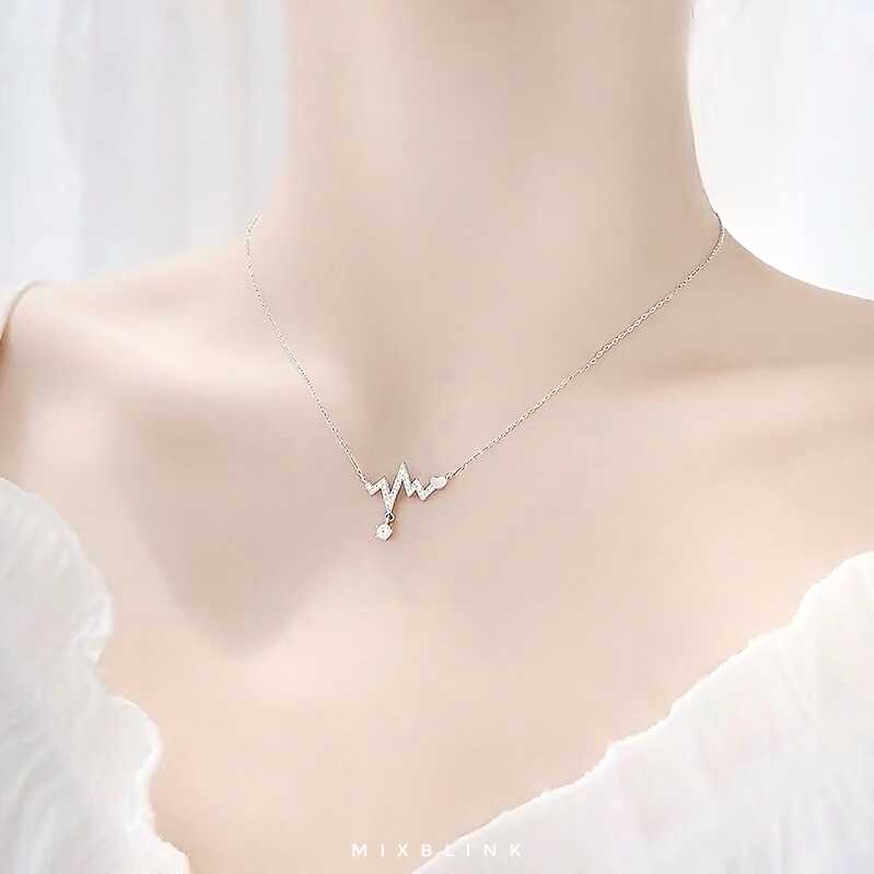 สร้อยคอ Vivian - ส่งฟรี EMS ( เงินแท้ 92.5% ) #B13
