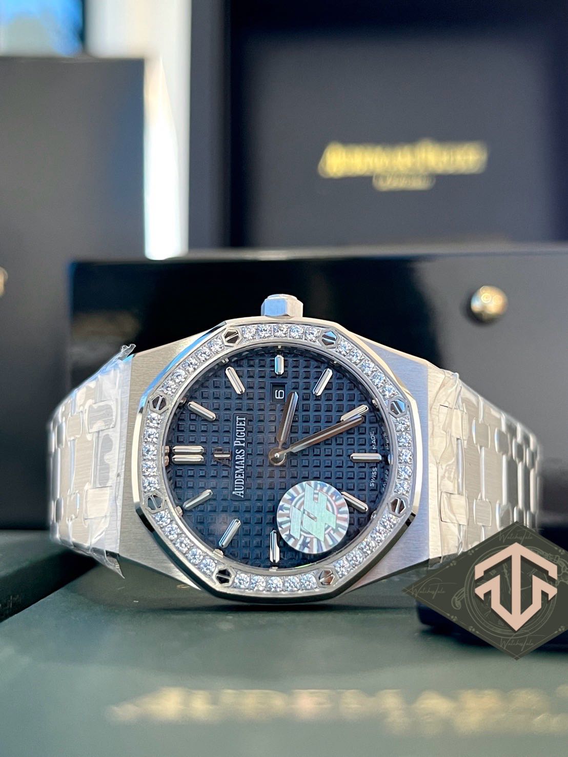 Audemars Piguet AP Royal Oak Blue 33mm. Ref.67651IP ZF