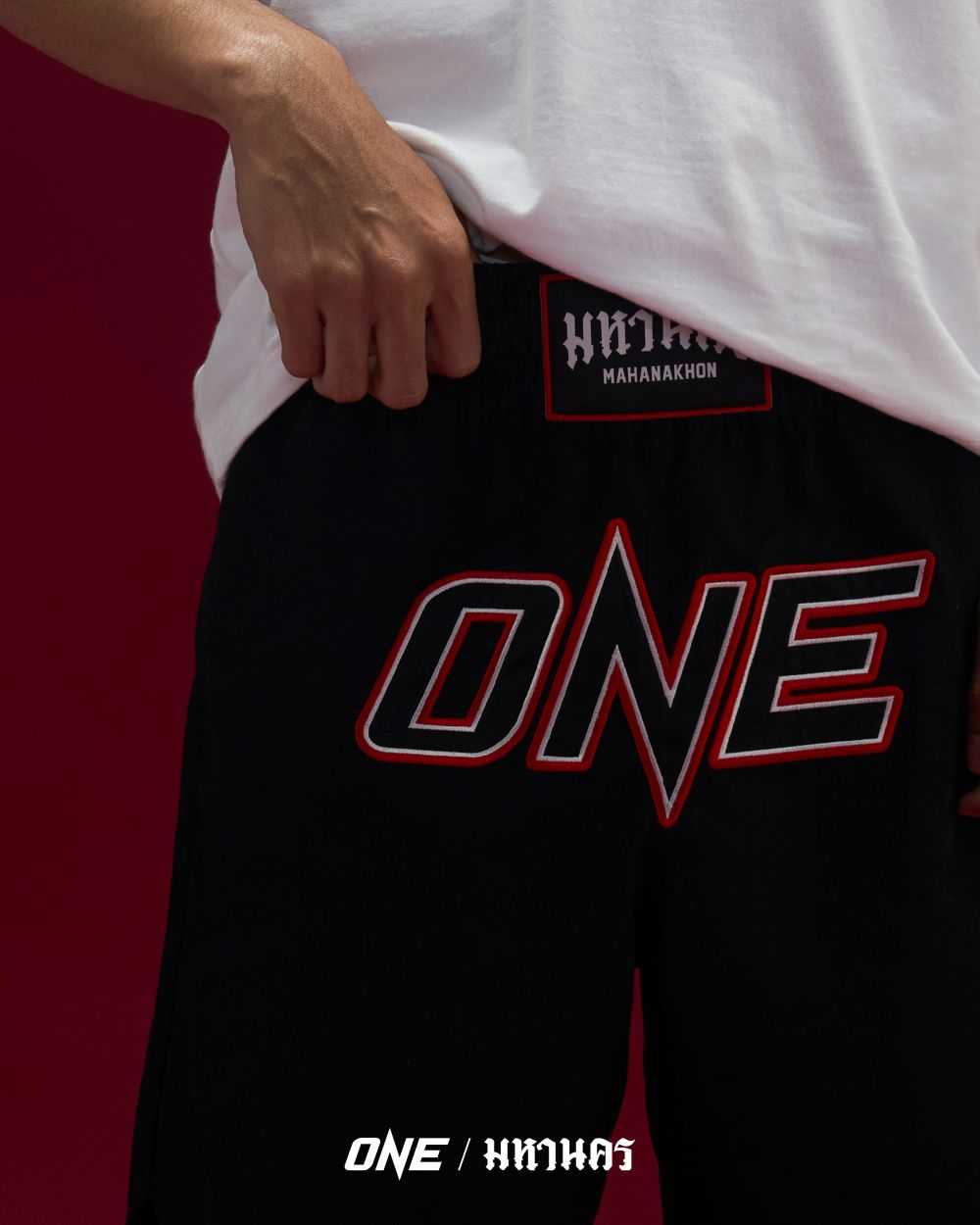 MAHANAKHON X ONE SHORTS กางเกงขาสั้นคอลเลกชันวันสีดำ