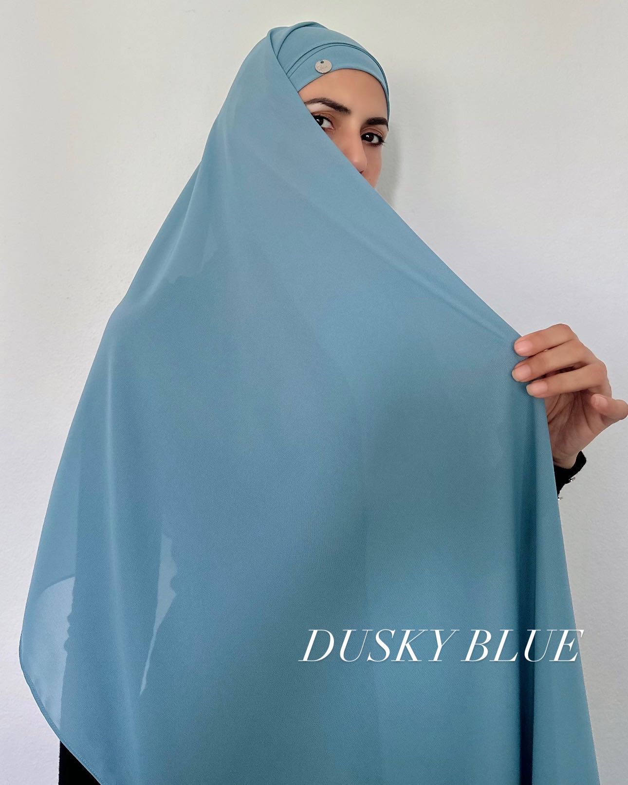 DUSKY BLUE 