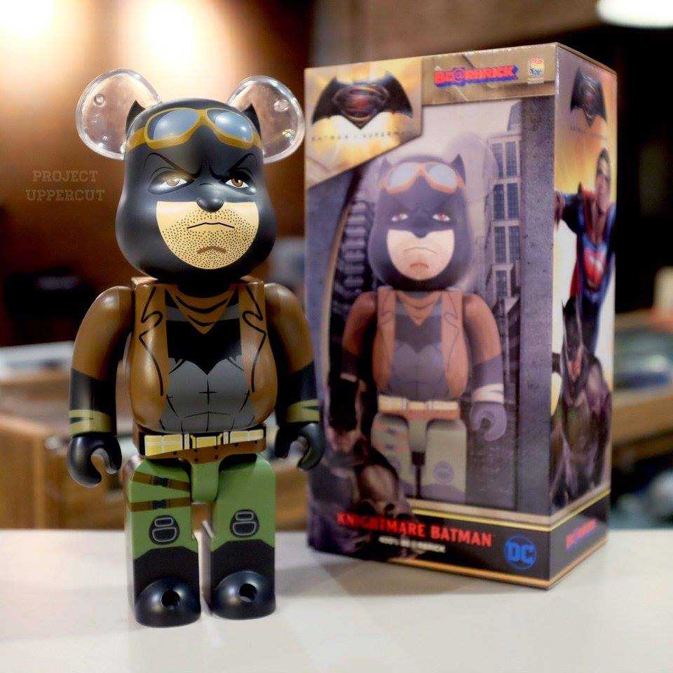BE@RBRICK 400% Knightmare Batman [Displayed]