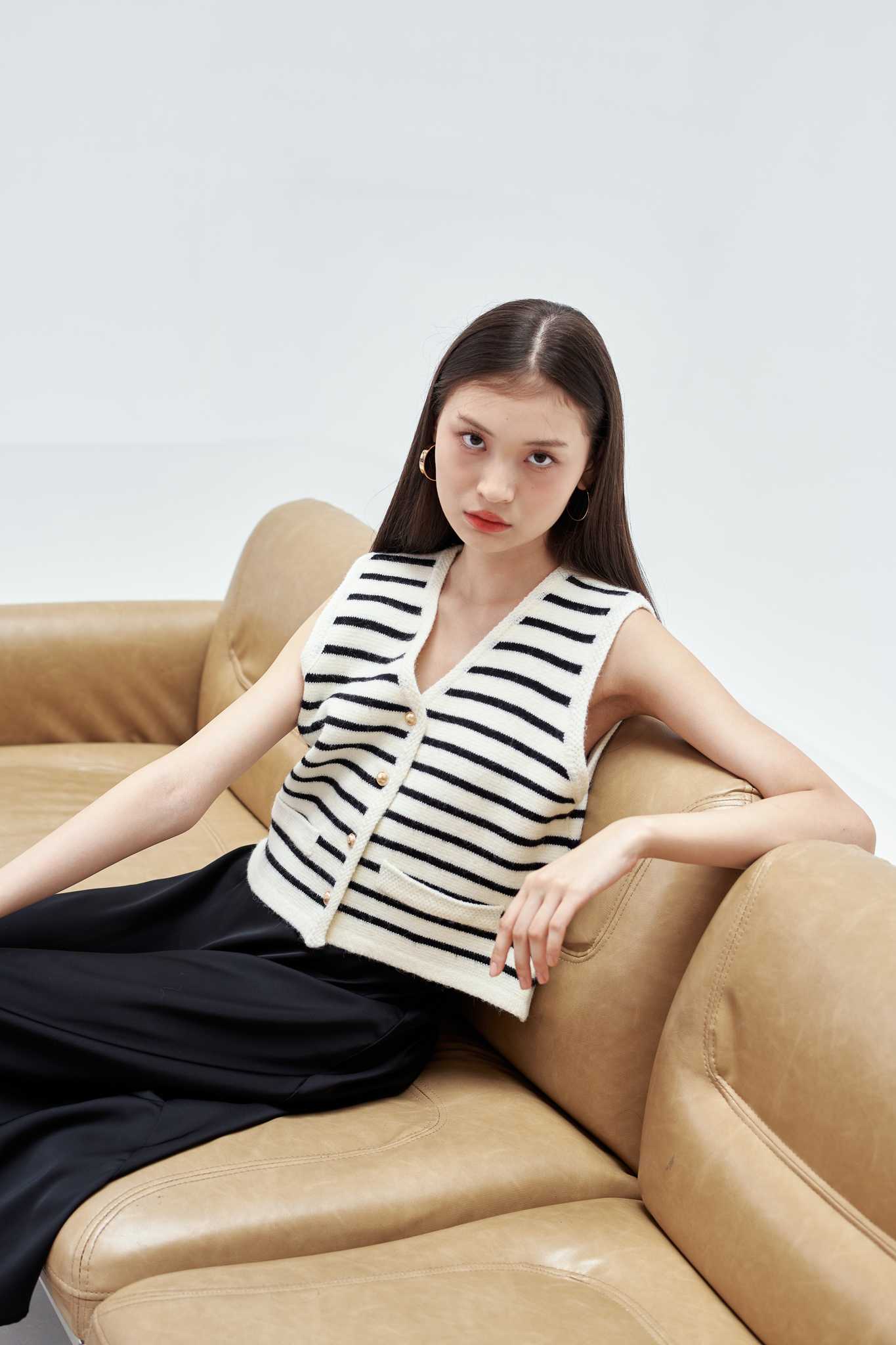 CAMELLIA VEST