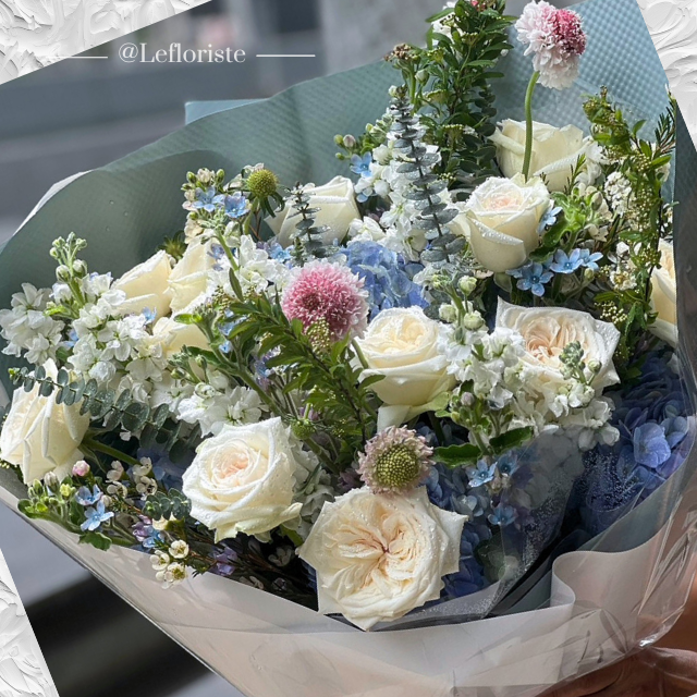 ช่อดอกไม้สด  Blooming Elegance 29