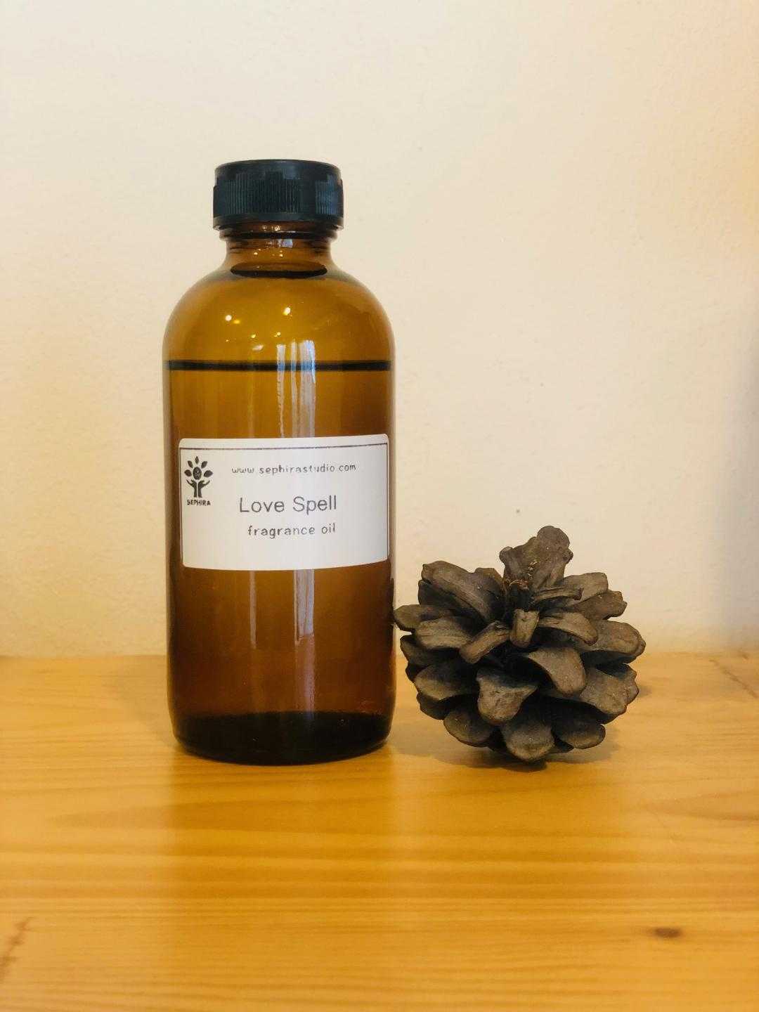 หัวน้ำหอม กลิ่นLove Spell เลิฟสเปล Fragrance oil สำหรับผสม ทำสบู่ ทำโลชั่น น้ำหอมฉีดตัว ทำเทียน