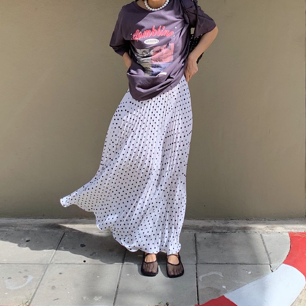 Mini dot pleated skirt