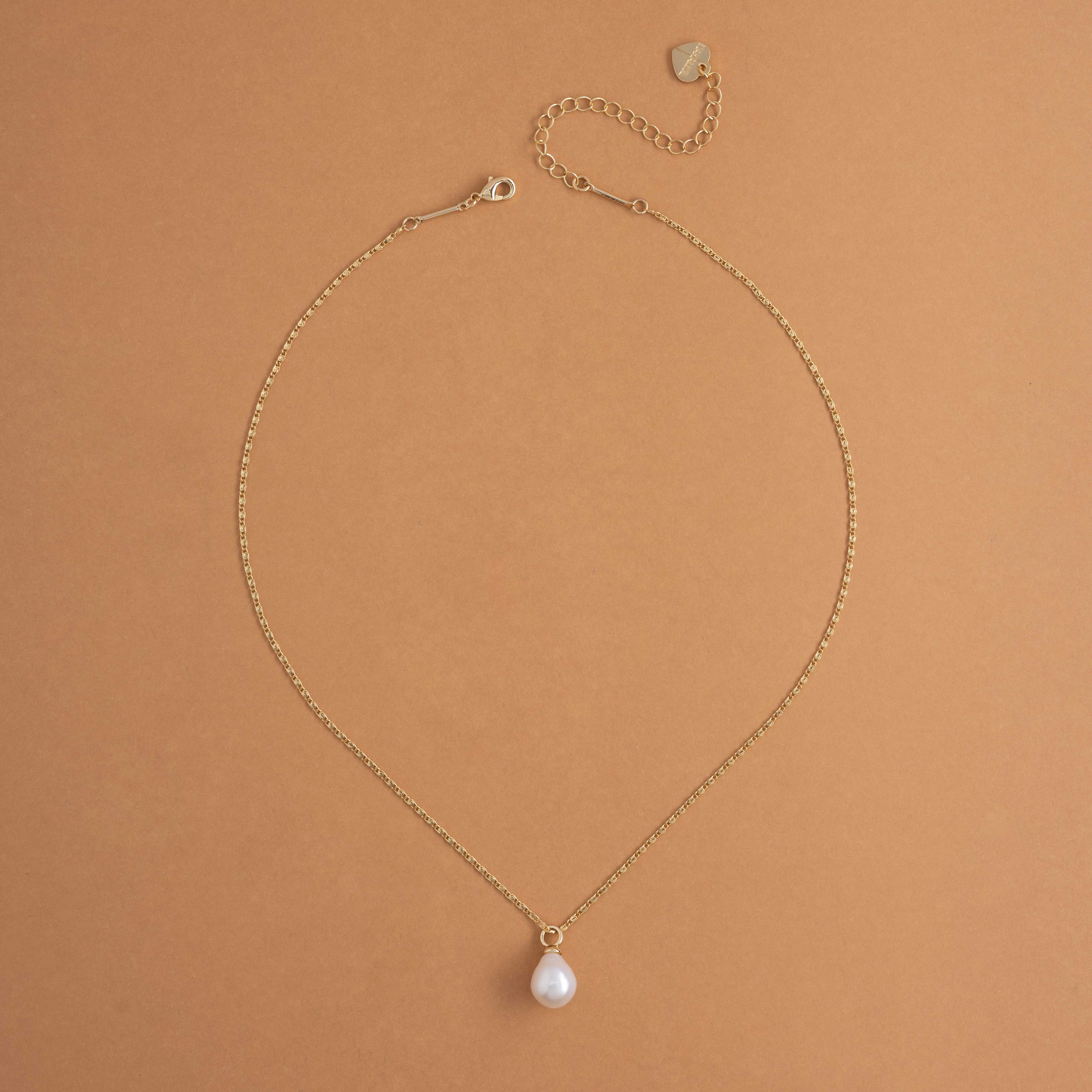WHITE PEARL BEAD GOLD CHAIN NECKLACE