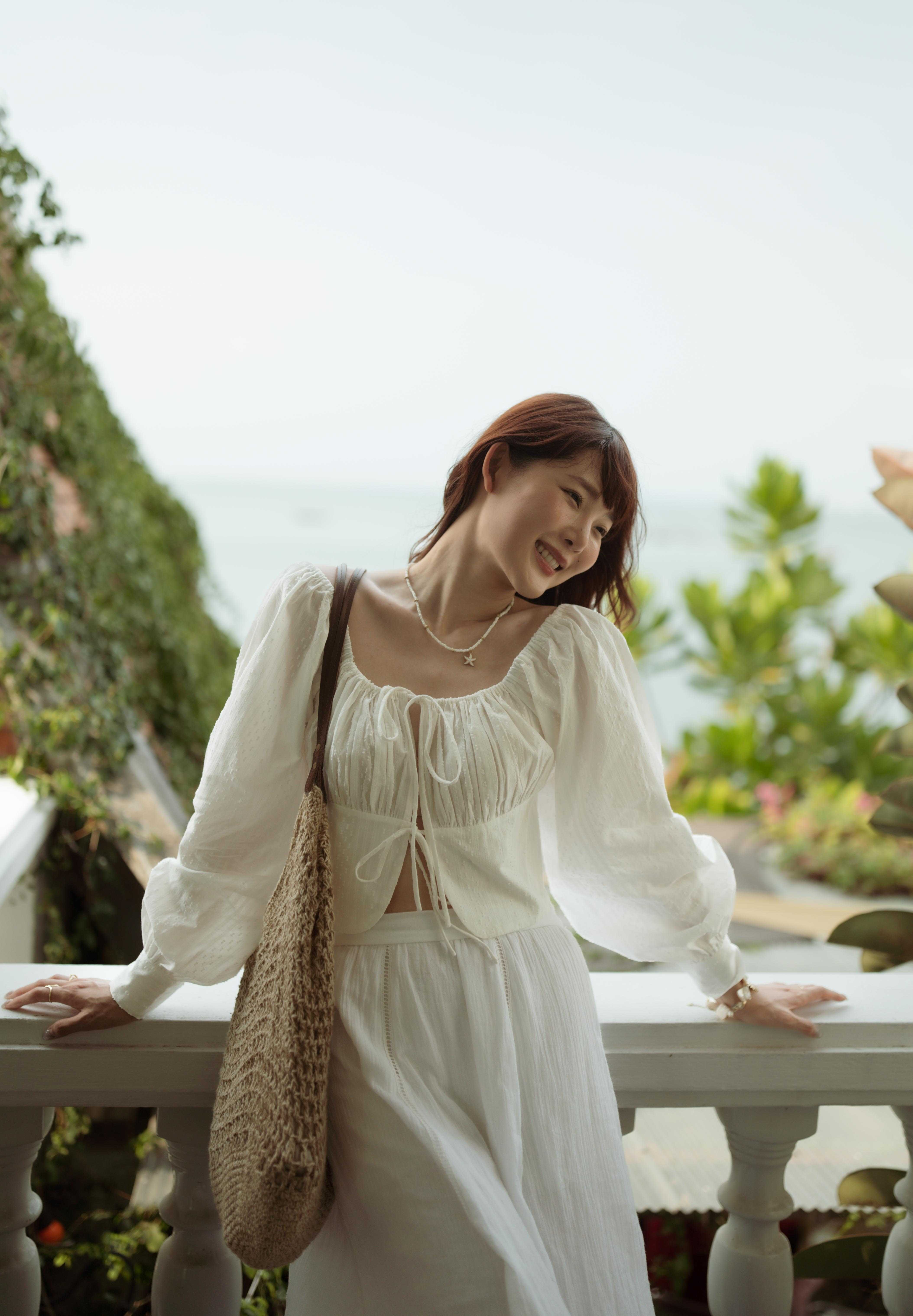 Namfha น้ำฟ้าเสื้อแขนยาวรูดอก