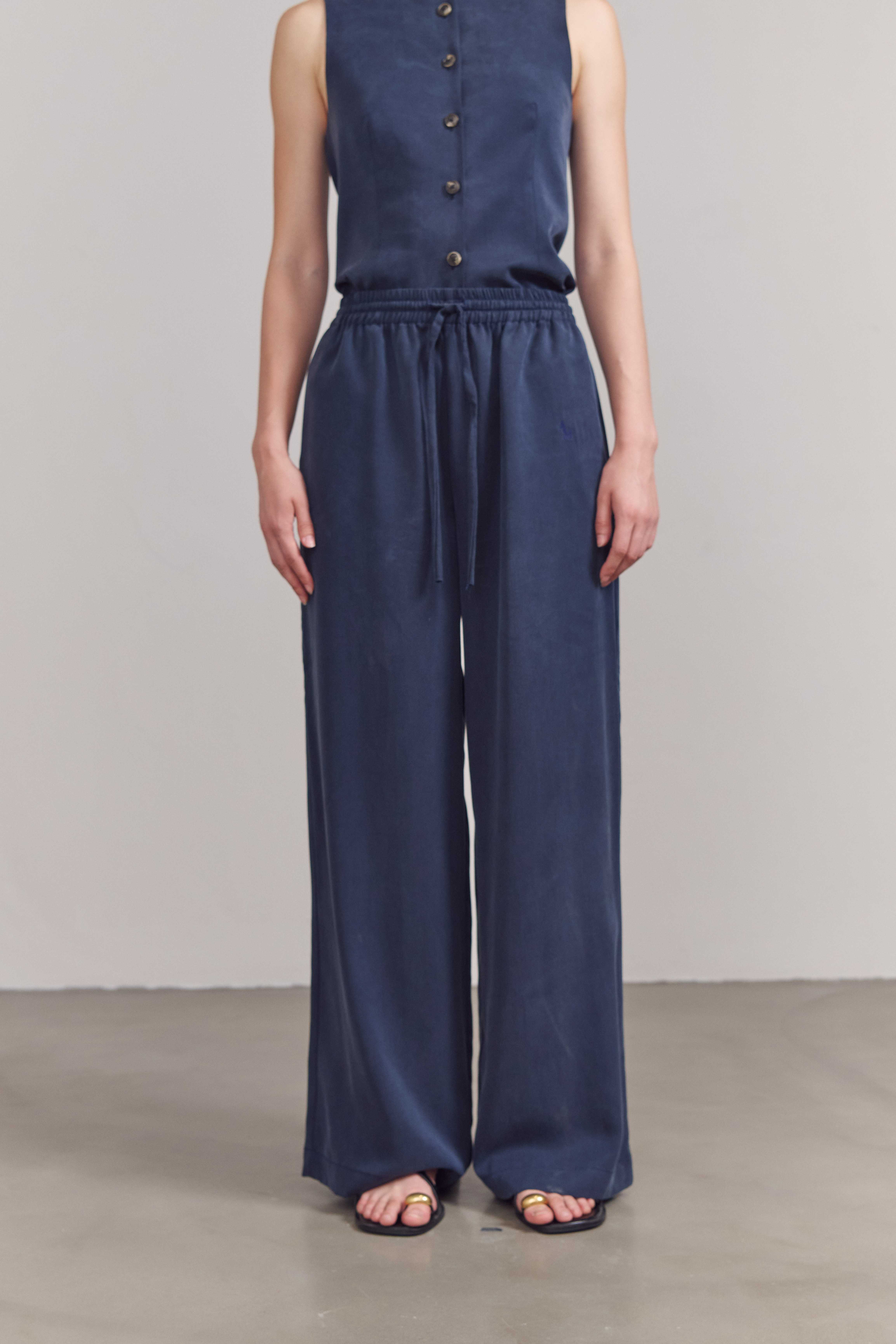 AIMER - Wide Leg Trousers