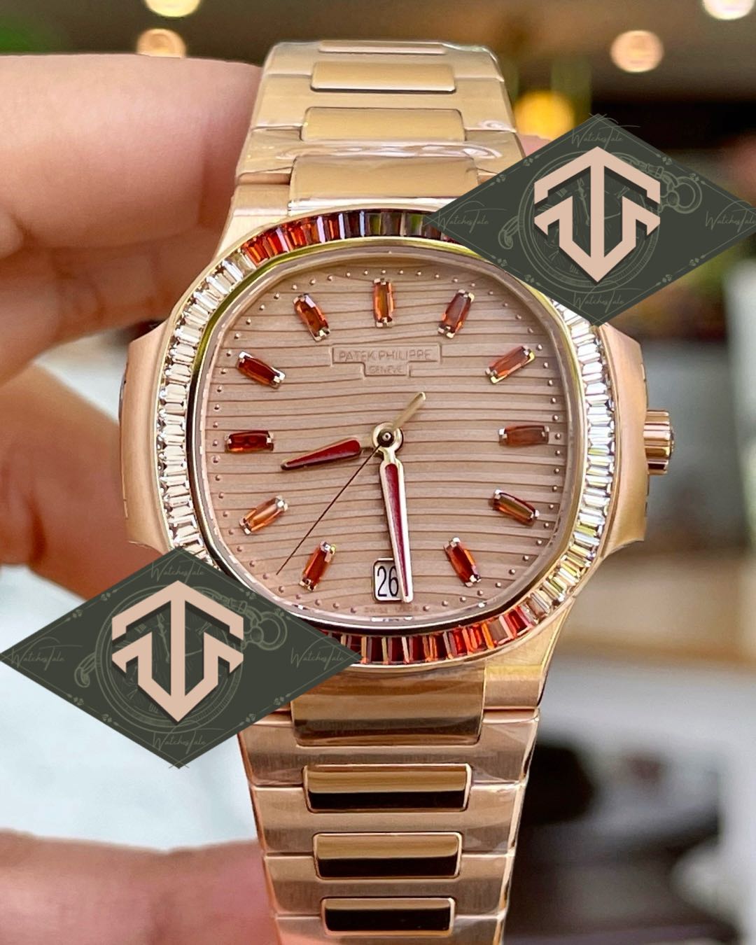 Patek Philippe Nautilus Ref.7118/1300R-001 Rosegold 3K