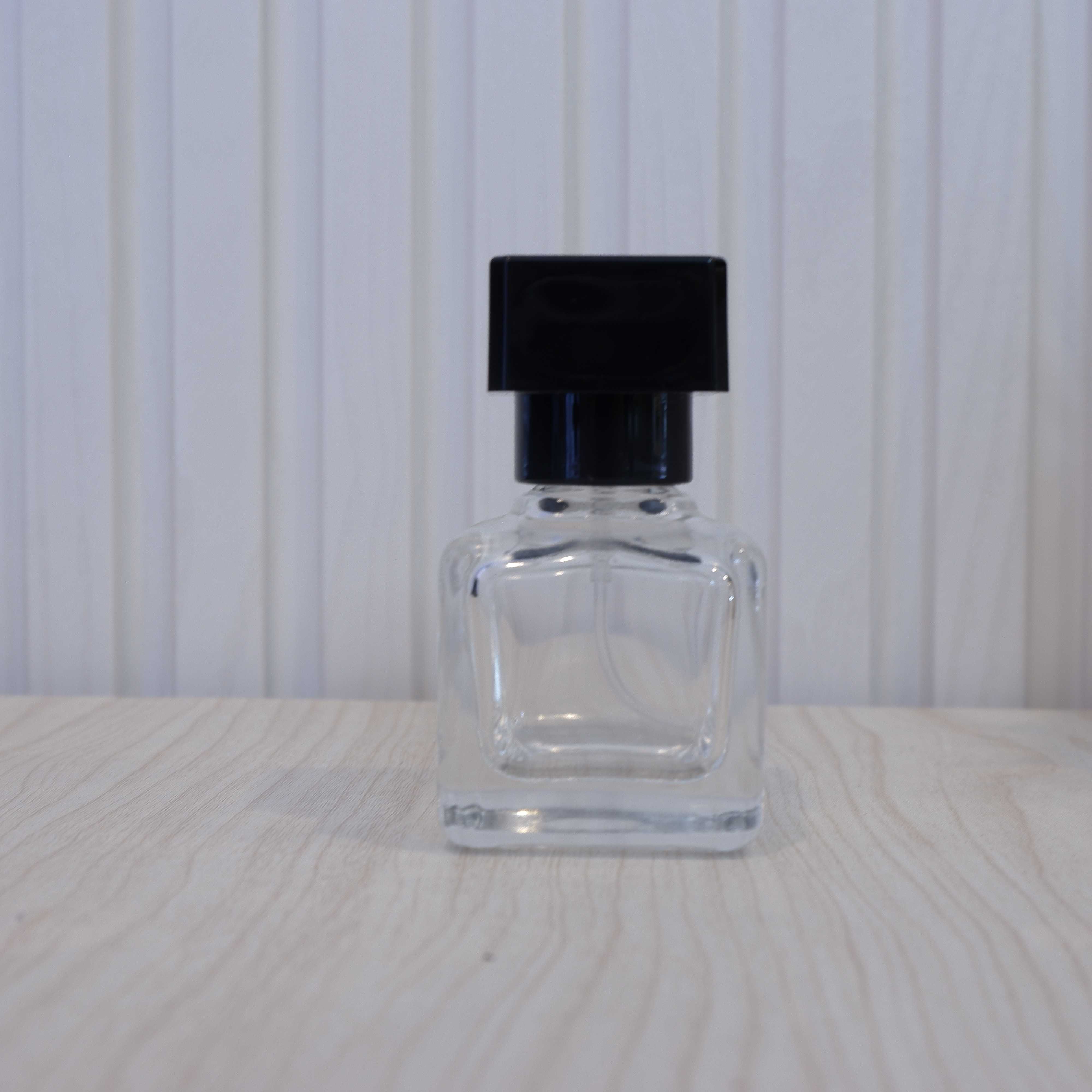 ขวดเรโด 30ml ฝาดำ