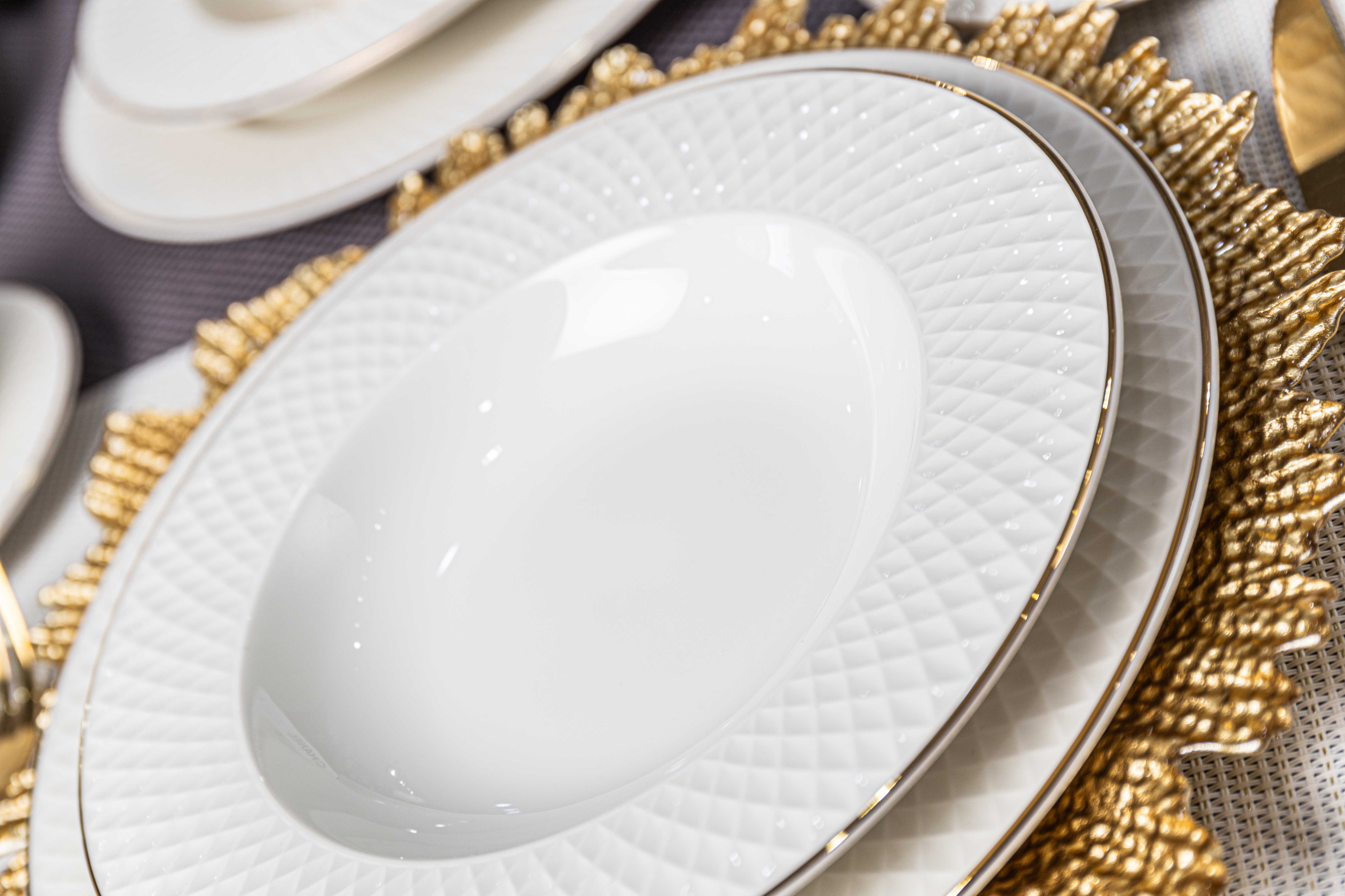 จานกลมก้นลึก 23 ซม. E'clat Gold