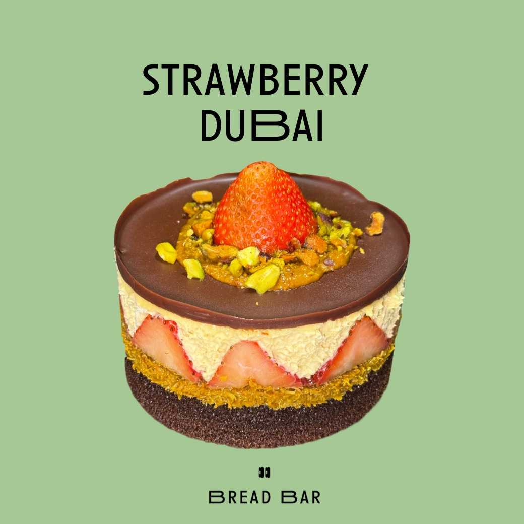 Strawberry Dubai 2 P เค้กสตอเบอร์รี่ดูไบ 2 ปอนด์