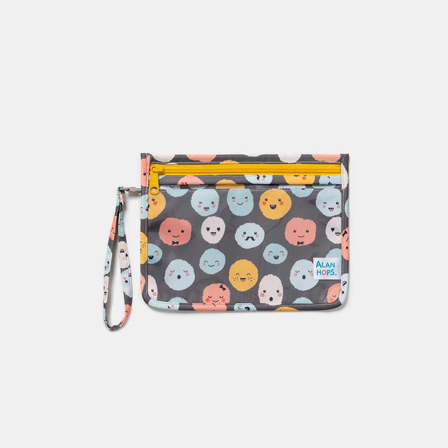 กระเป๋า รุ่น Daily Buddy Strap ลาย Smilist