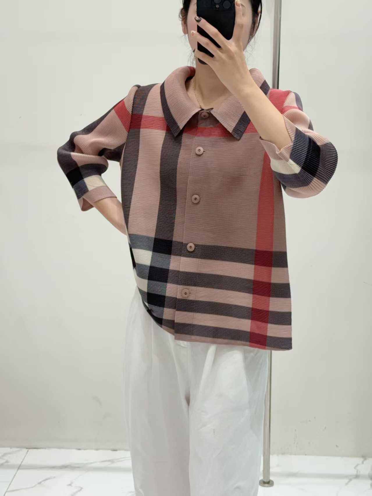 PleatByNisa B47 เสื้ออัดพลีทผ้าพรีเมียม เนื้อผ้าคุณภาพ Polyester100%