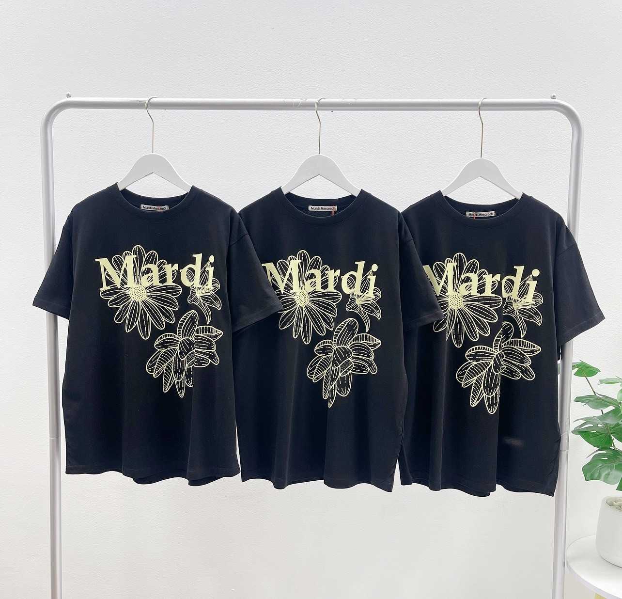 Mardi Triple Flower T-Shirt (Black/Lemon)