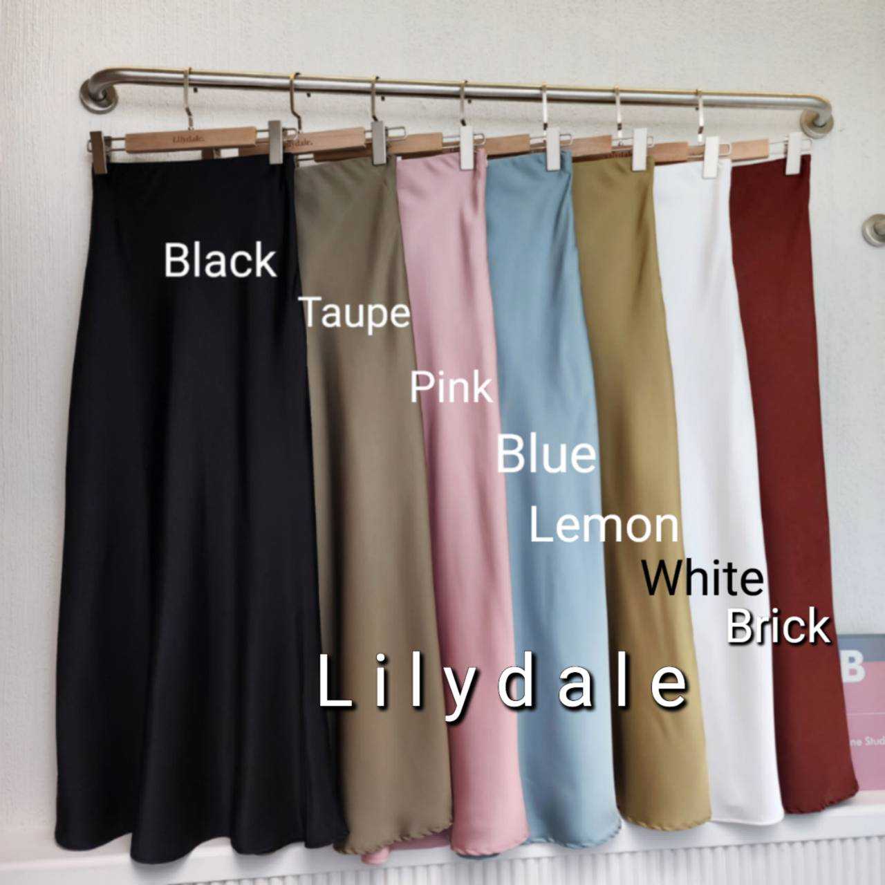 Satin skirt by lilydale